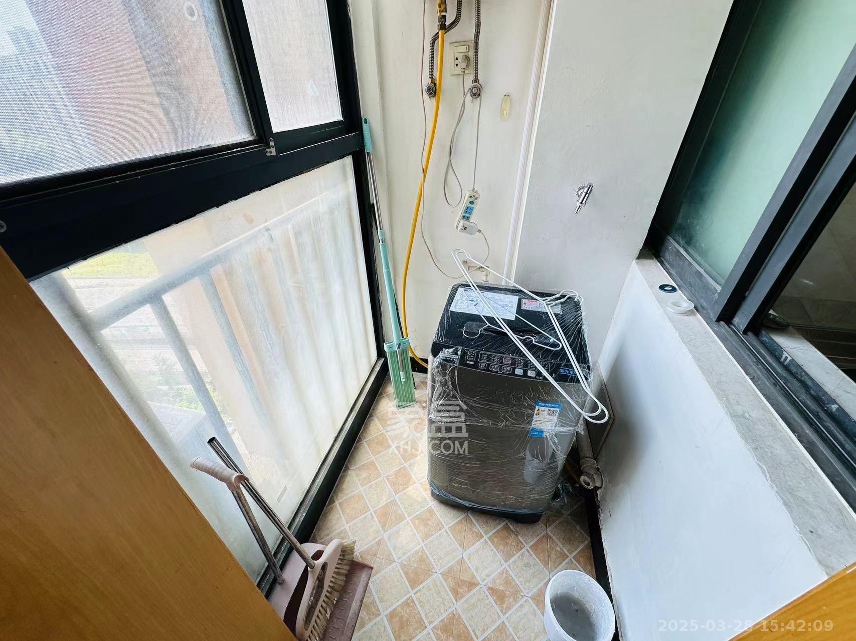 兴威帕克水岸  2室1厅1卫   1500.00元/月室内图