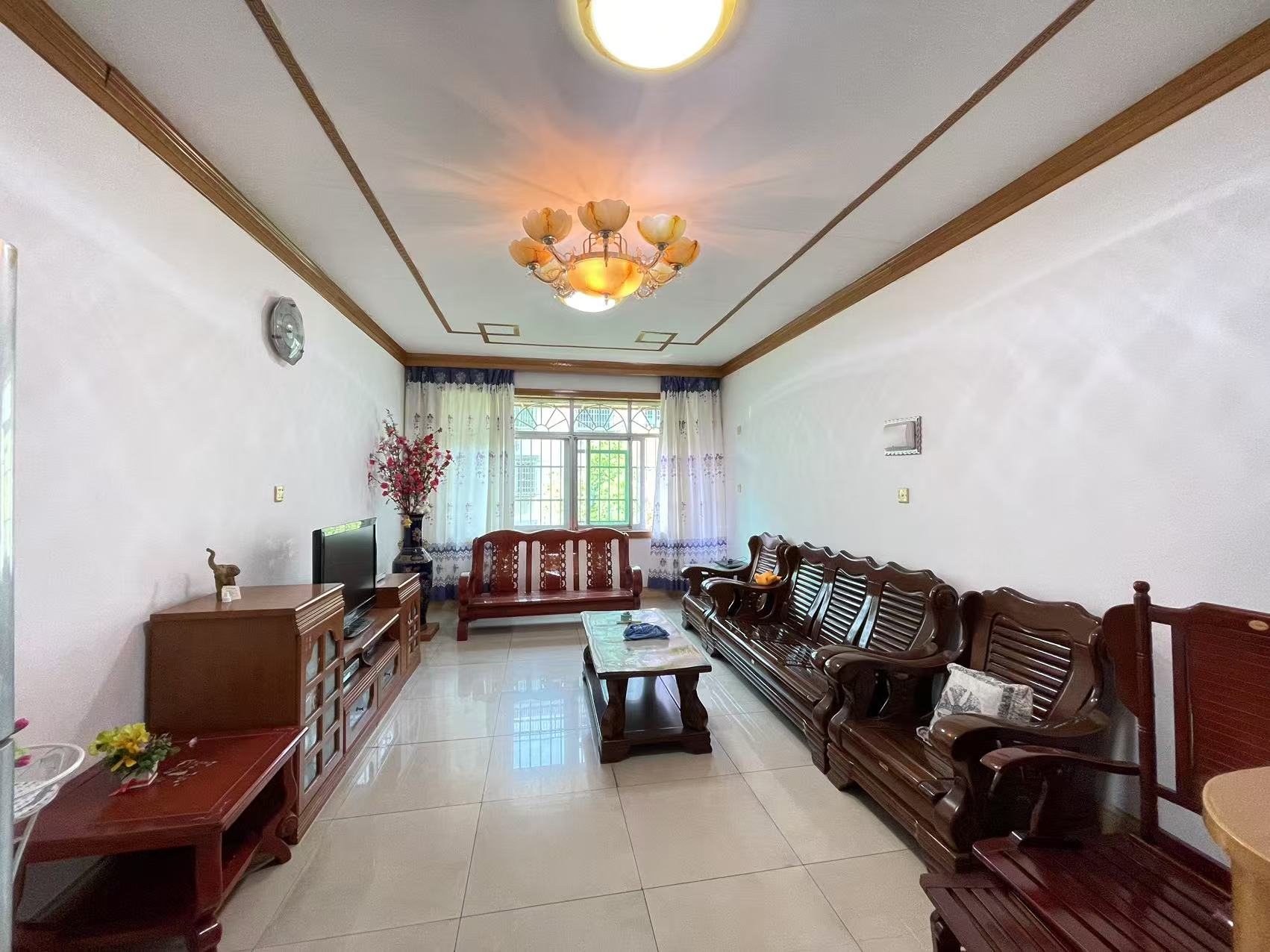 益民小区  3室2厅2卫    53.8万 益民小区  3室2厅2卫    53.8万室内图