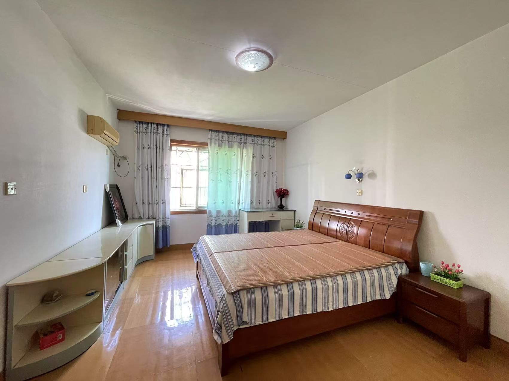 益民小区  3室2厅2卫    53.8万 益民小区  3室2厅2卫    53.8万室内图