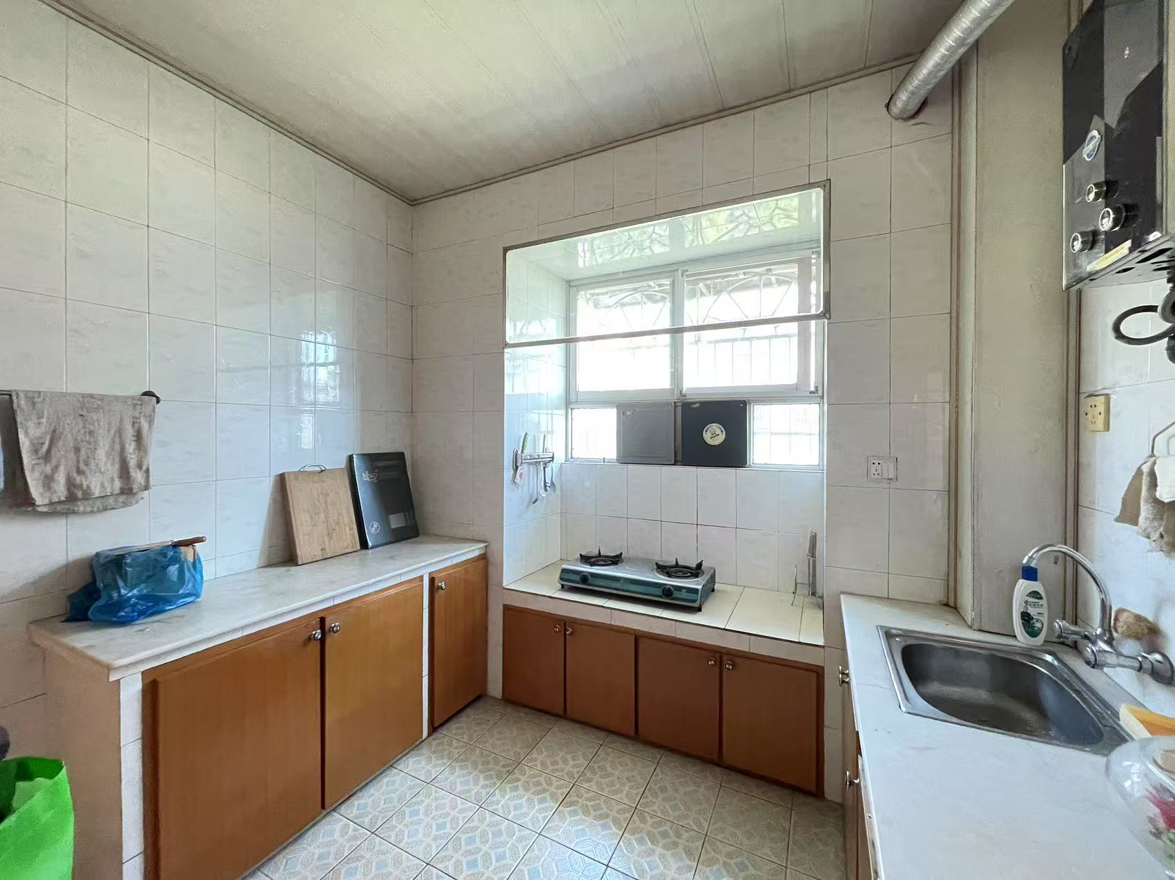 益民小区  3室2厅2卫    53.8万 益民小区  3室2厅2卫    53.8万室内图