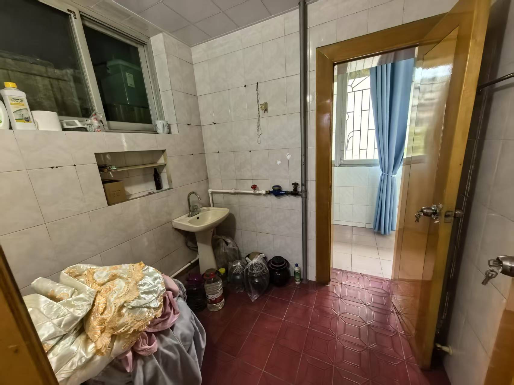 钻石花园 4室2厅2卫 70.0万 钻石花园 4室2厅2卫 70.0万室内图