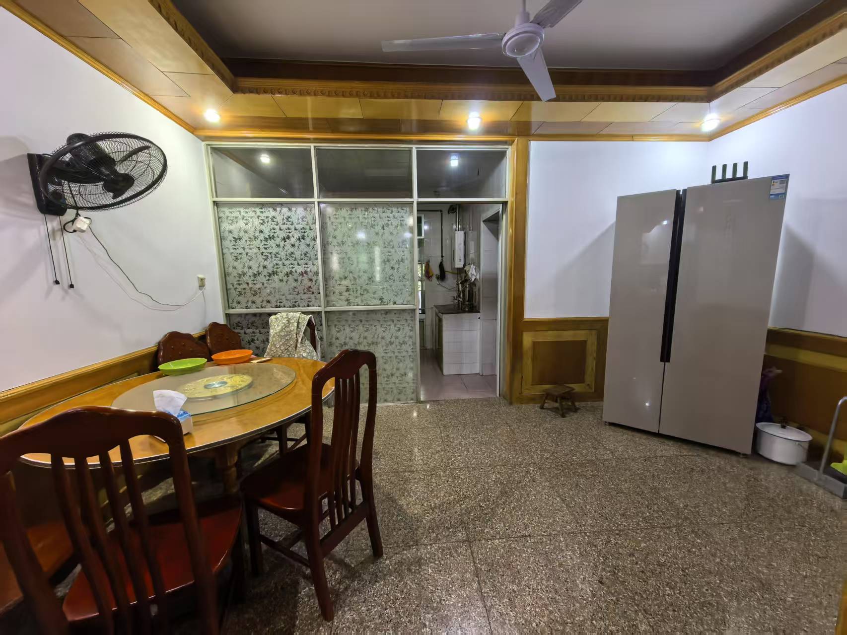 钻石花园 4室2厅2卫 70.0万 钻石花园 4室2厅2卫 70.0万室内图