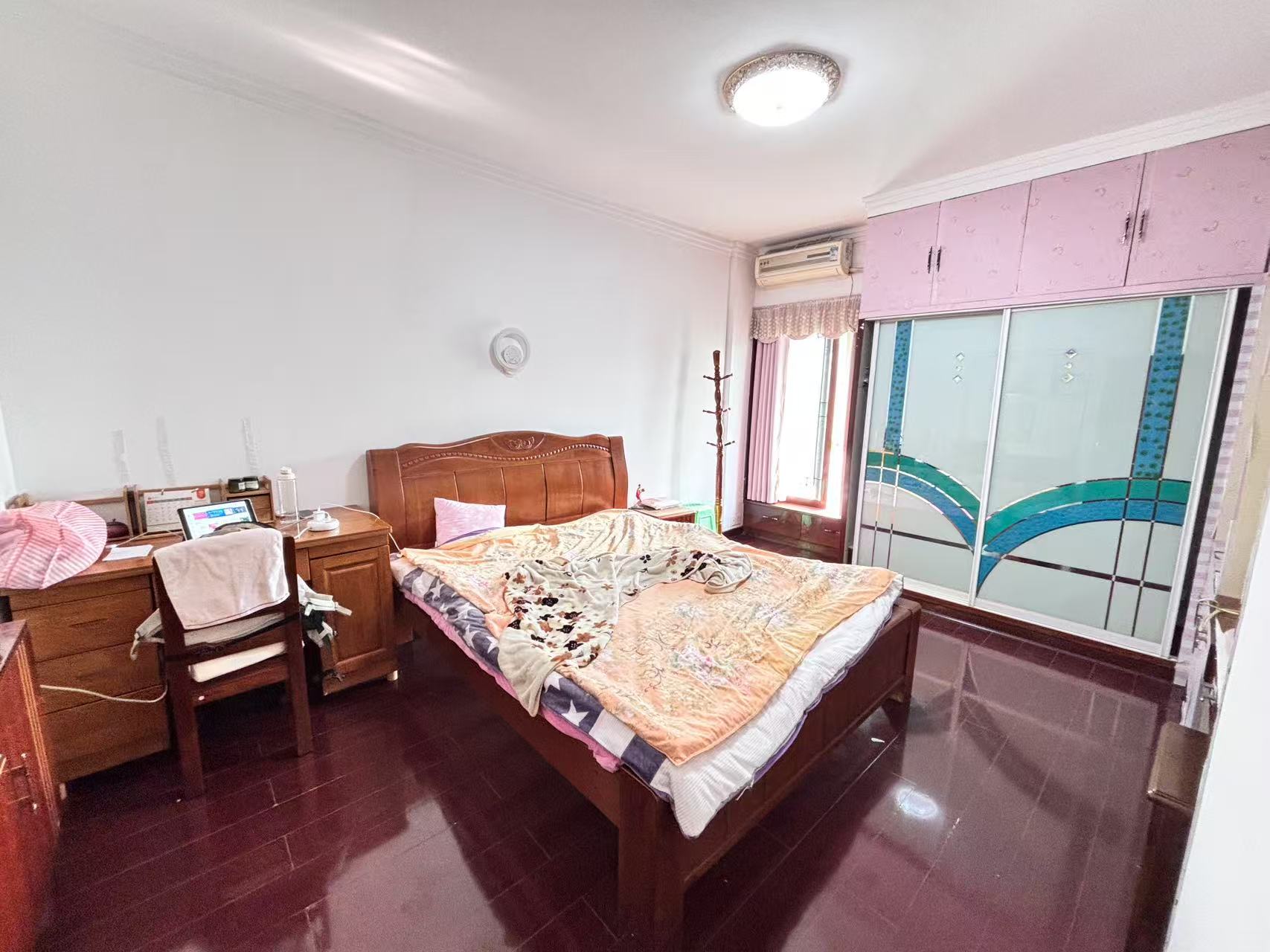 政华嘉园  3室2厅2卫    50.0万 政华嘉园  3室2厅2卫    50.0万室内图