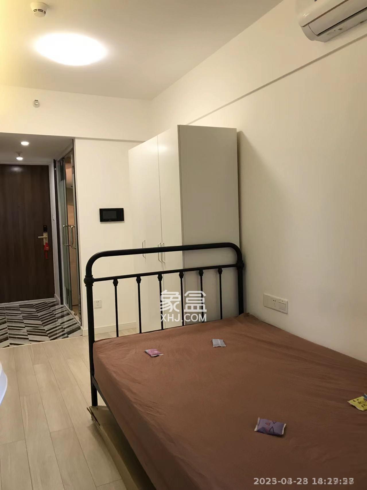 万科金域缇香  1室1厅1卫    1400.0元/月 万科金域缇香  1室1厅1卫    1400.0元/月室内图