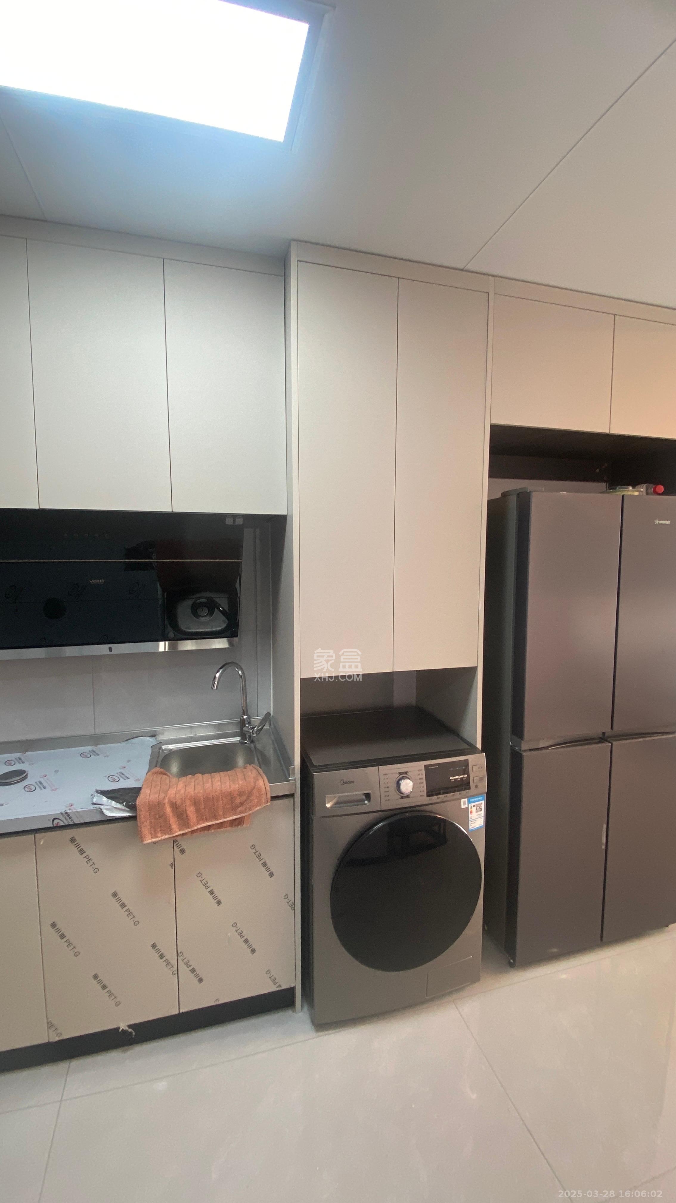 恒大誉府(融誉商业中心) 1室1厅1卫 1800.0元/月 恒大誉府(融誉商业中心) 1室1厅1卫 1800.0元/月室内图