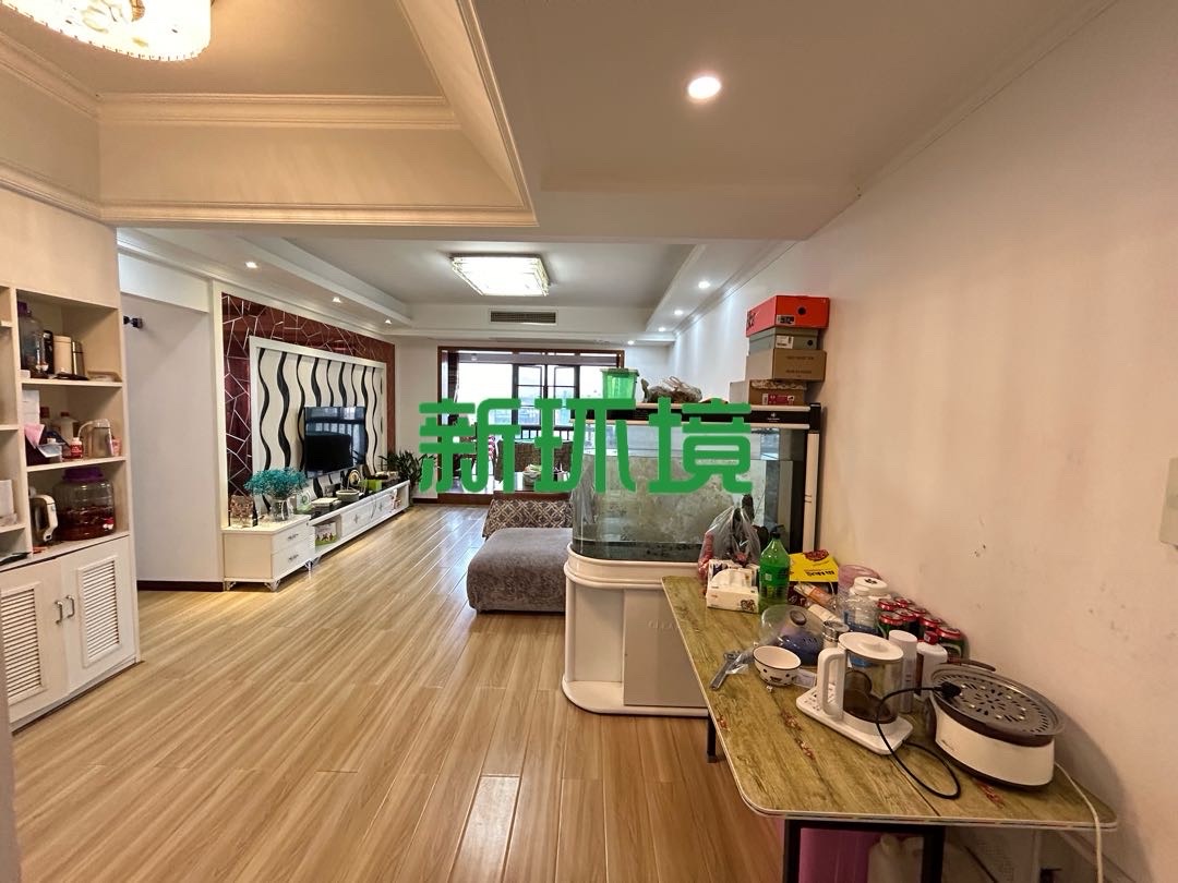 逸臣中央 3室2厅2卫 2500.0元/月 逸臣中央 3室2厅2卫 2500.0元/月室内图