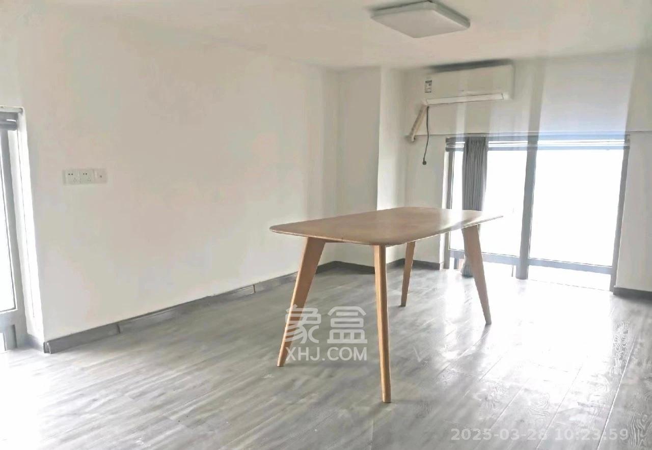 梅溪湖金茂湾  3室1厅2卫   3200.00元/月室内图