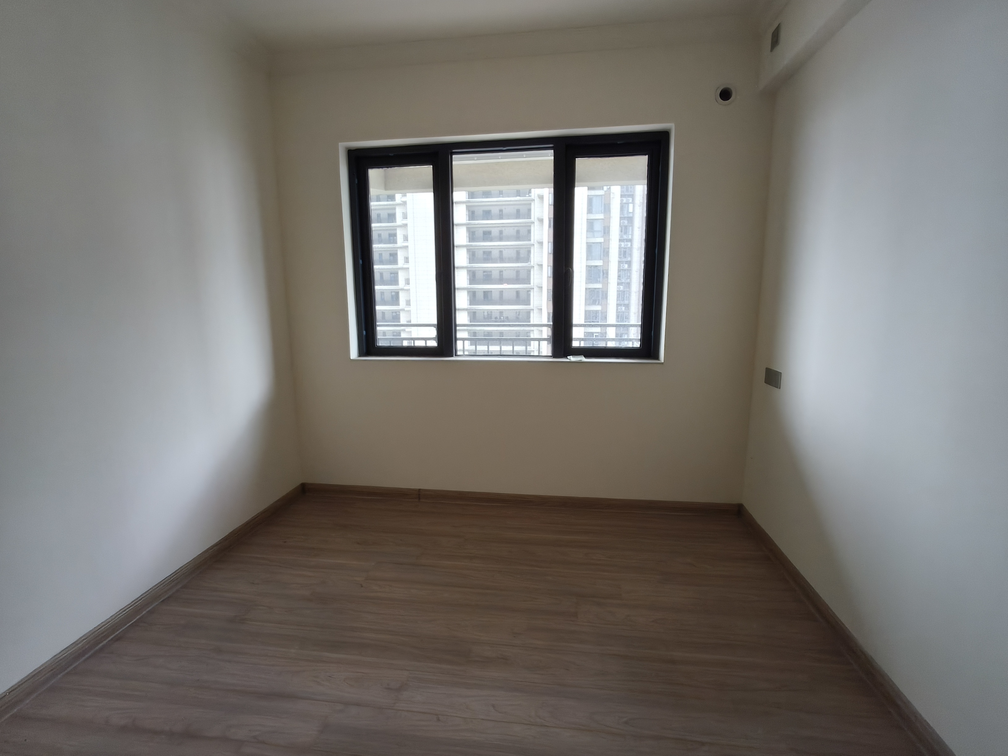 碧桂园梓山府 3室2厅2卫 1500.0元/月 碧桂园梓山府 3室2厅2卫 1500.0元/月室内图