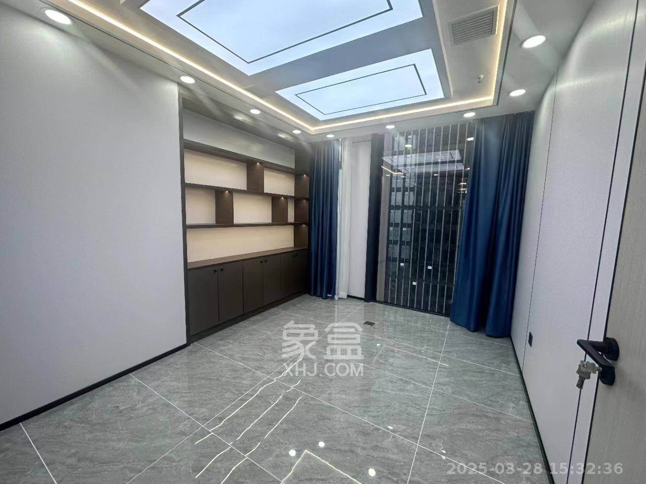 万达广场   138.0㎡     8888.00元/月室内图