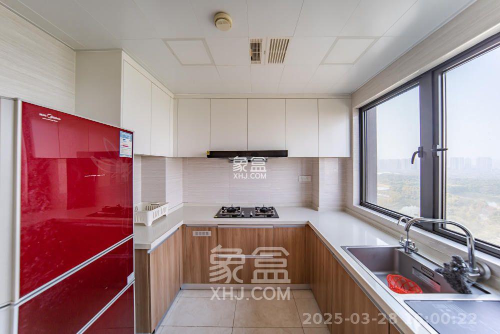 深业鹭栖府  4室2厅2卫   3400.00元/月室内图