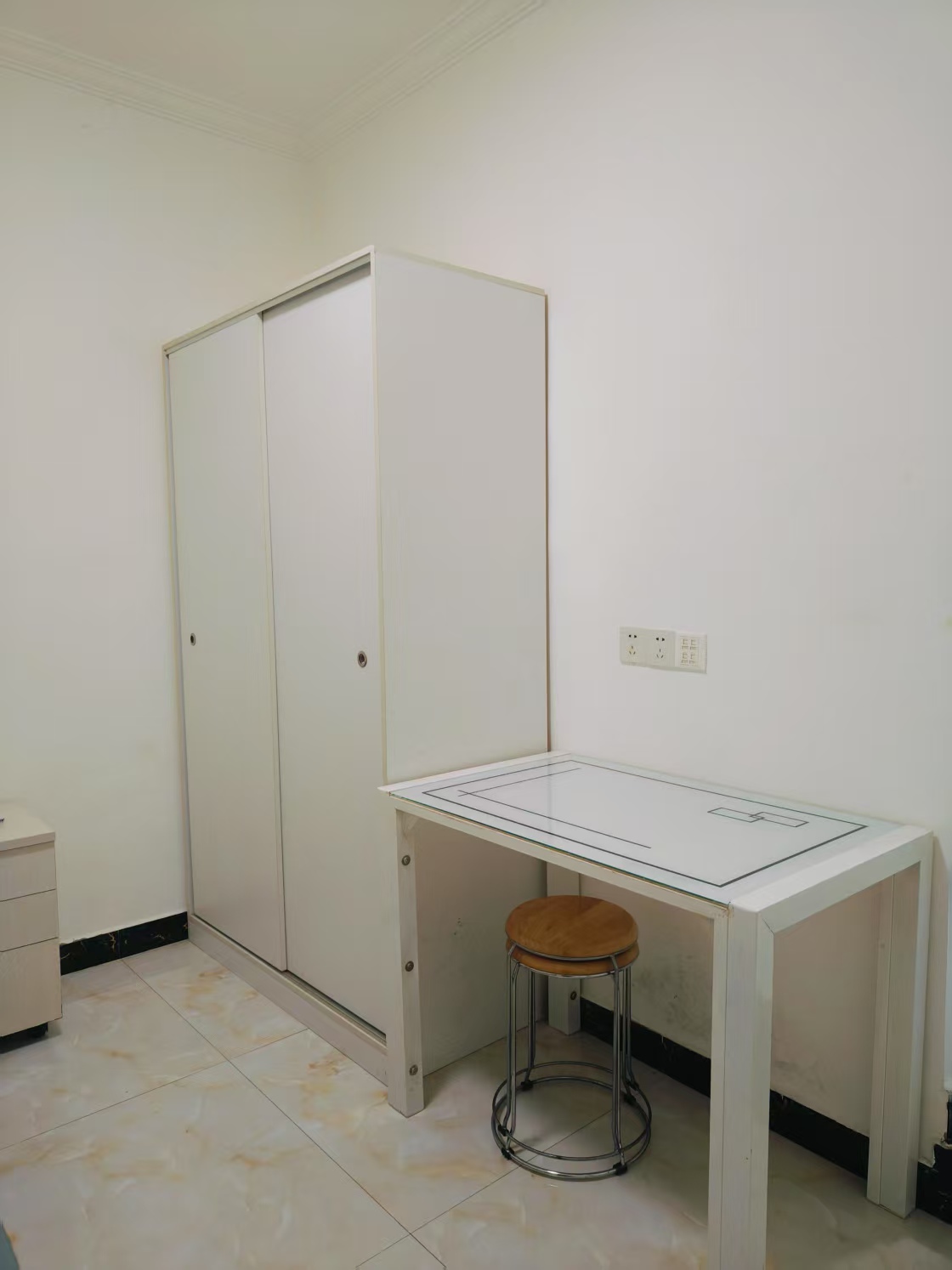 湘预家园  1室1厅1卫    900.0元/月 湘预家园  1室1厅1卫    900.0元/月户型图