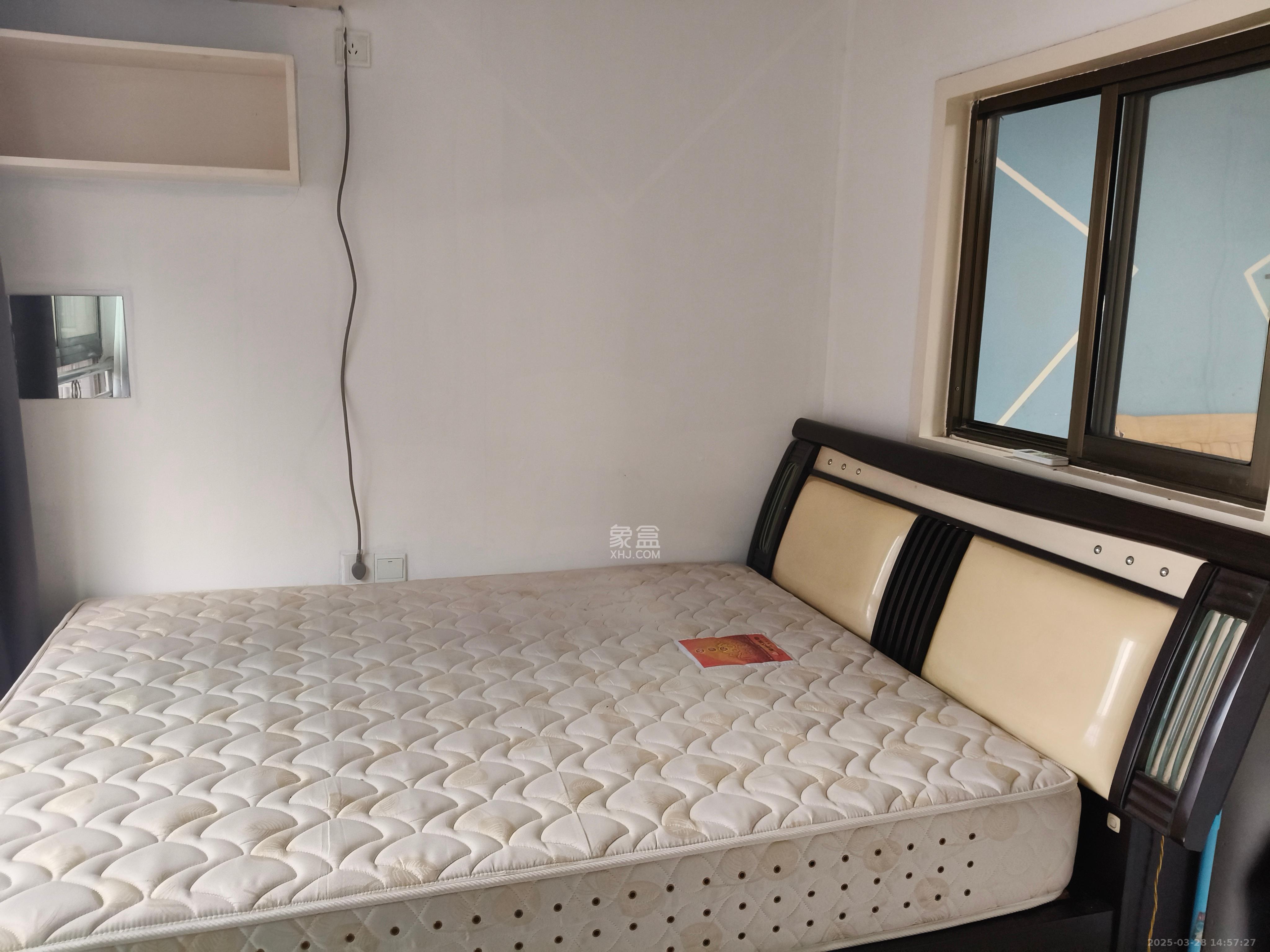 建鑫二期 1室1厅1卫 1000.0元/月 建鑫二期 1室1厅1卫 1000.0元/月室内图