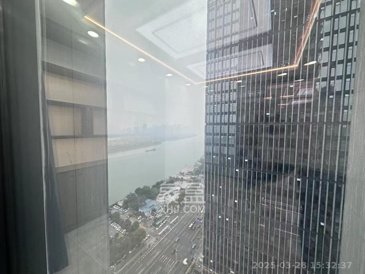 万达广场   138.0㎡     8888.00元/月室内图