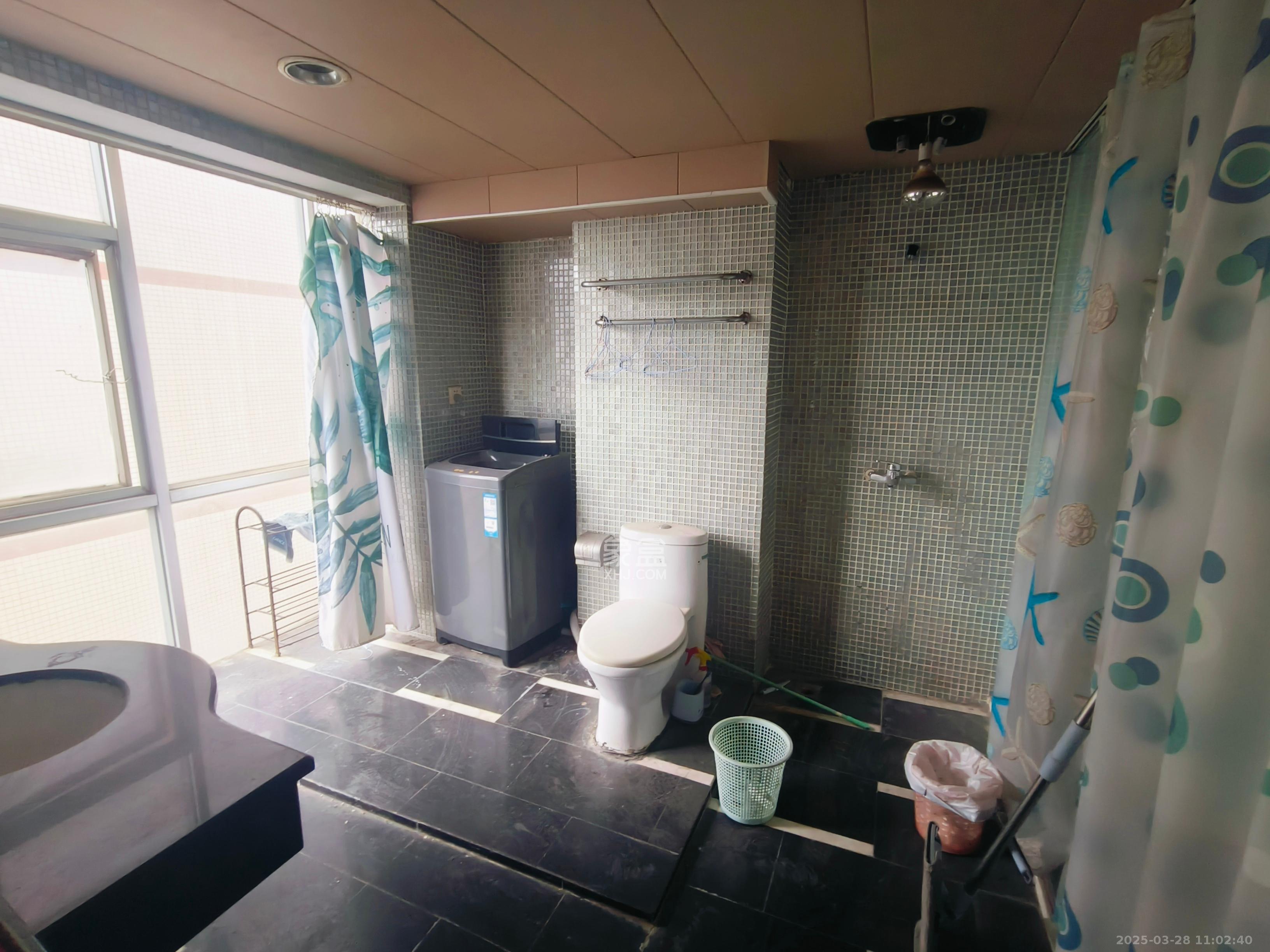 宏景名厦  2室1厅2卫   2800.00元/月室内图