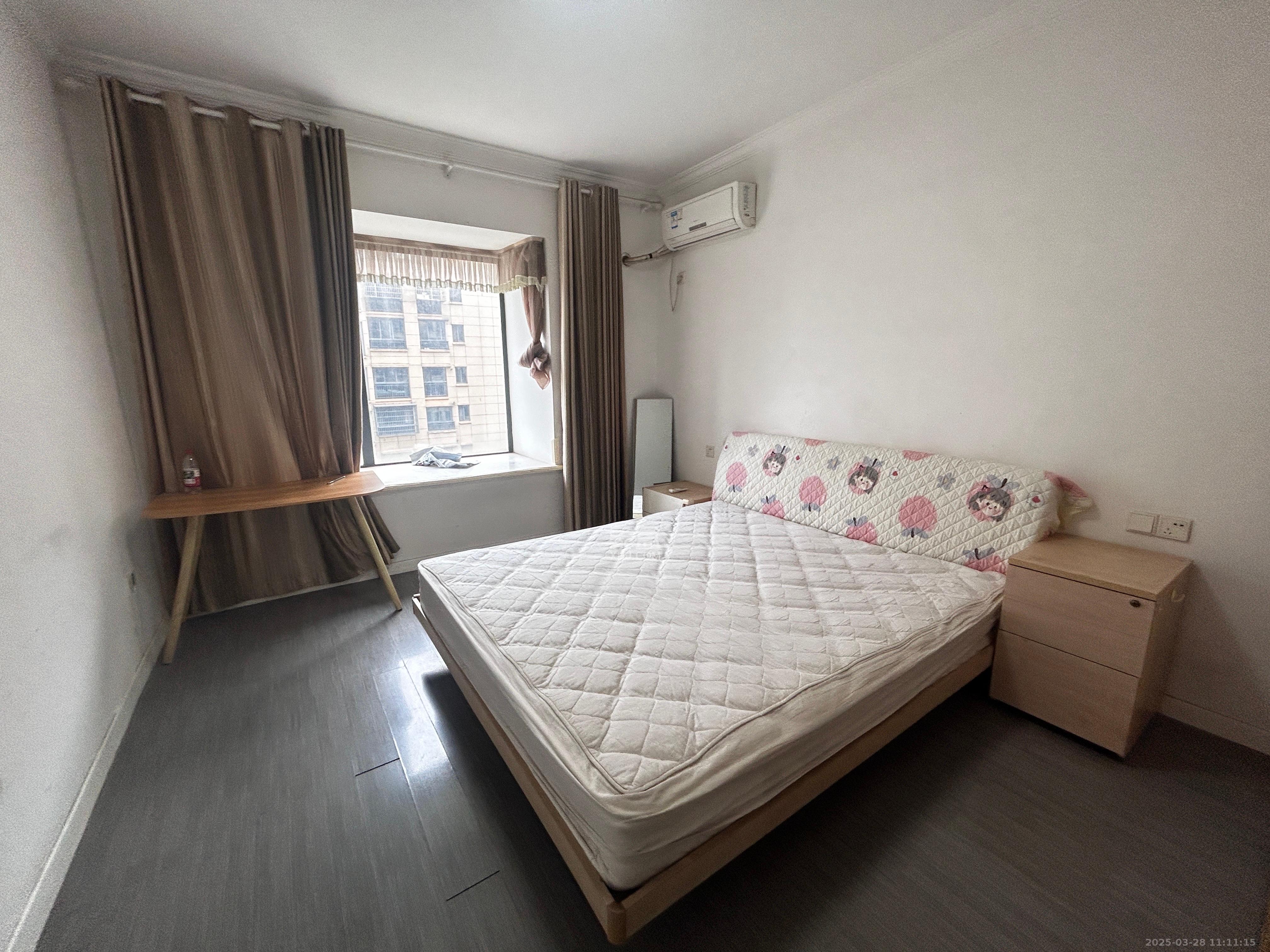 保利麓谷林语B区 3室2厅1卫 2600.0元/月 保利麓谷林语B区 3室2厅1卫 2600.0元/月室内图