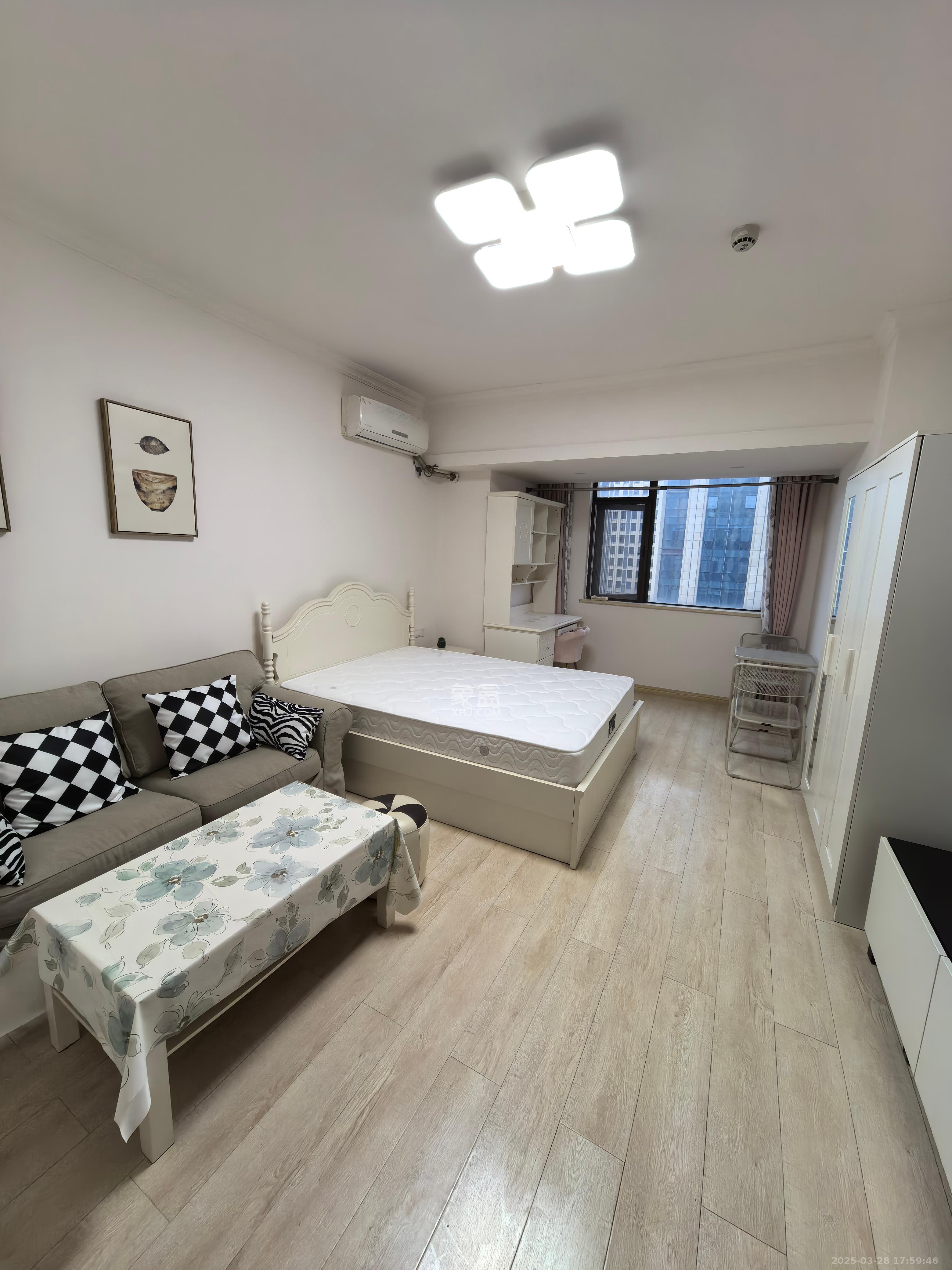 五江天街北区 1室1厅1卫 1800.0元/月 五江天街北区 1室1厅1卫 1800.0元/月室内图