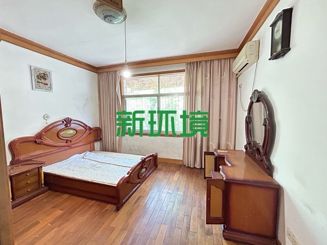 武装部宿舍 3室2厅2卫 53.8万 武装部宿舍 3室2厅2卫 53.8万客厅