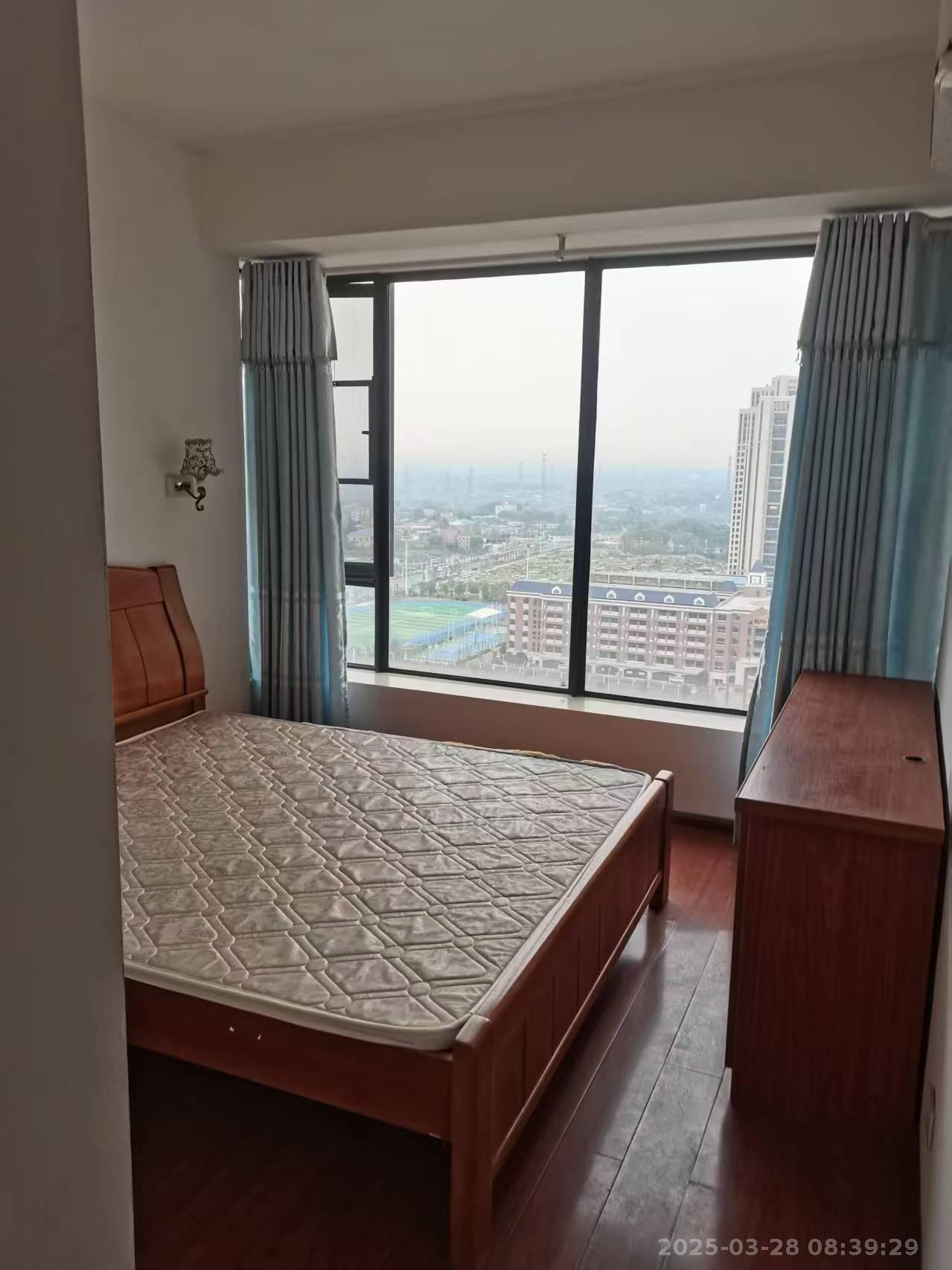 金轮翡翠名园 3室2厅1卫 1600.0元/月 金轮翡翠名园 3室2厅1卫 1600.0元/月室内图