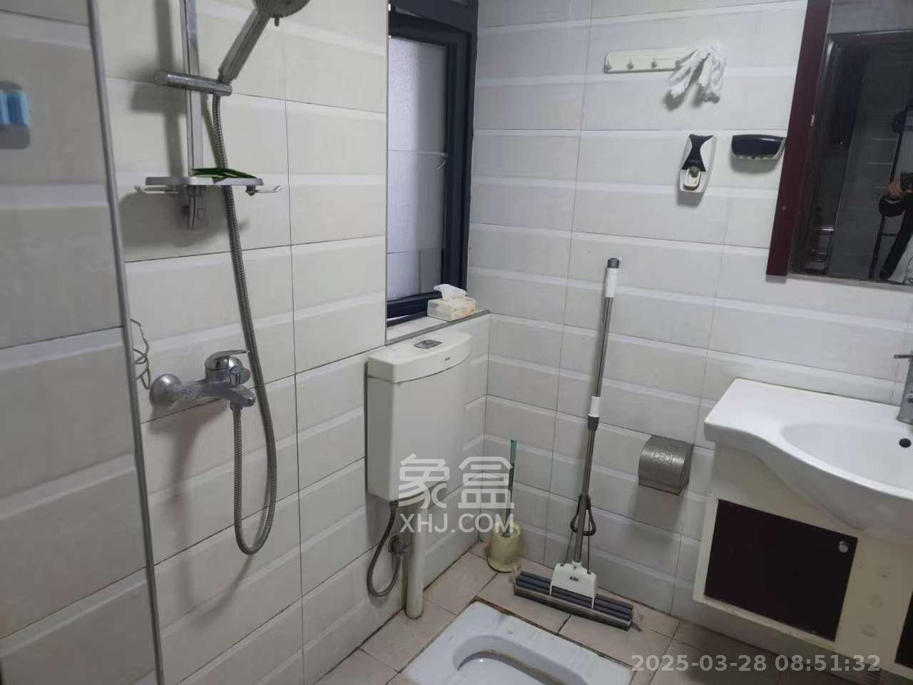 湘府9号  2室2厅1卫   2200.00元/月室内图