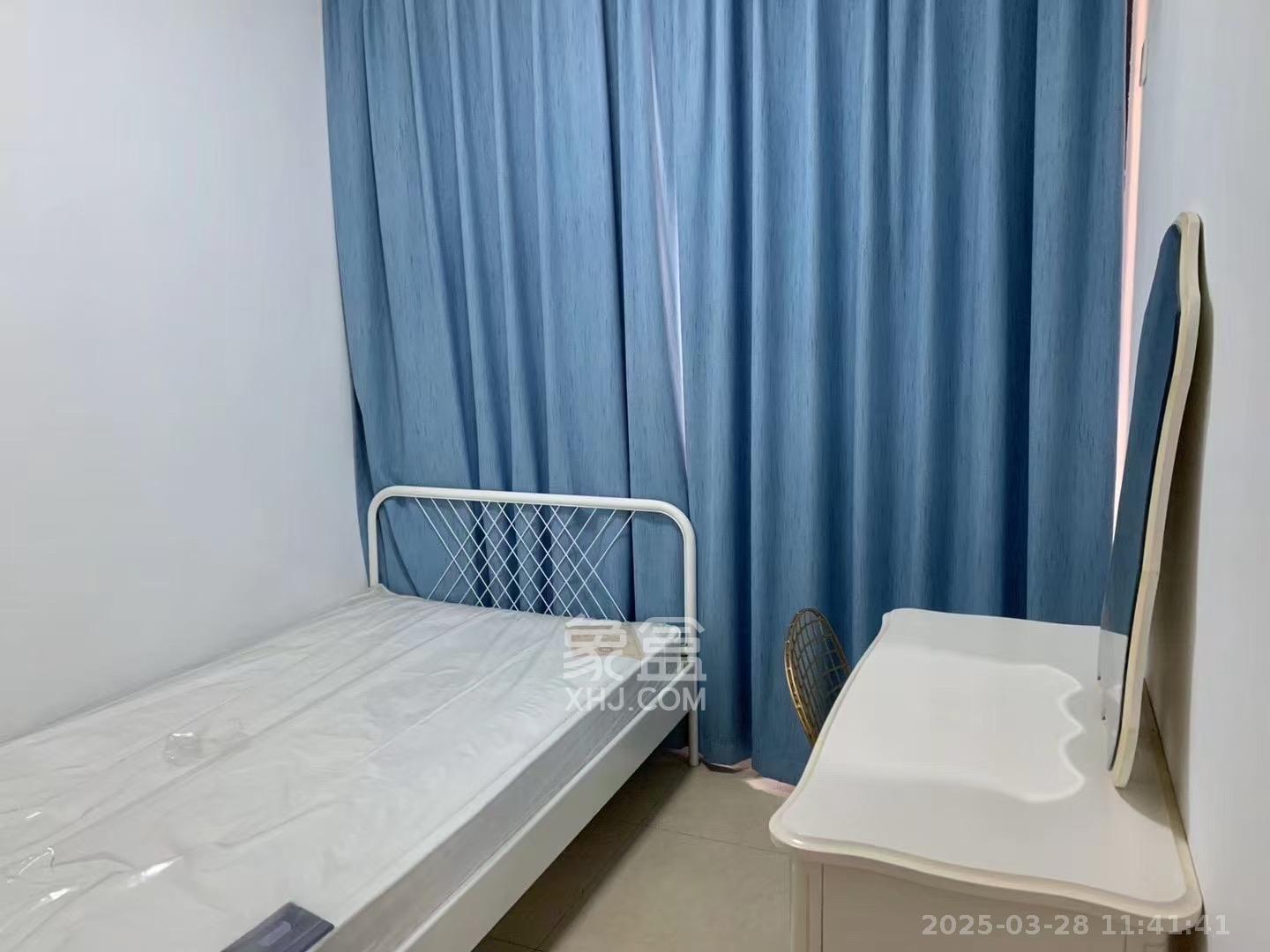 悦湖山 1室2厅2卫 1400.0元/月 悦湖山 1室2厅2卫 1400.0元/月室内图