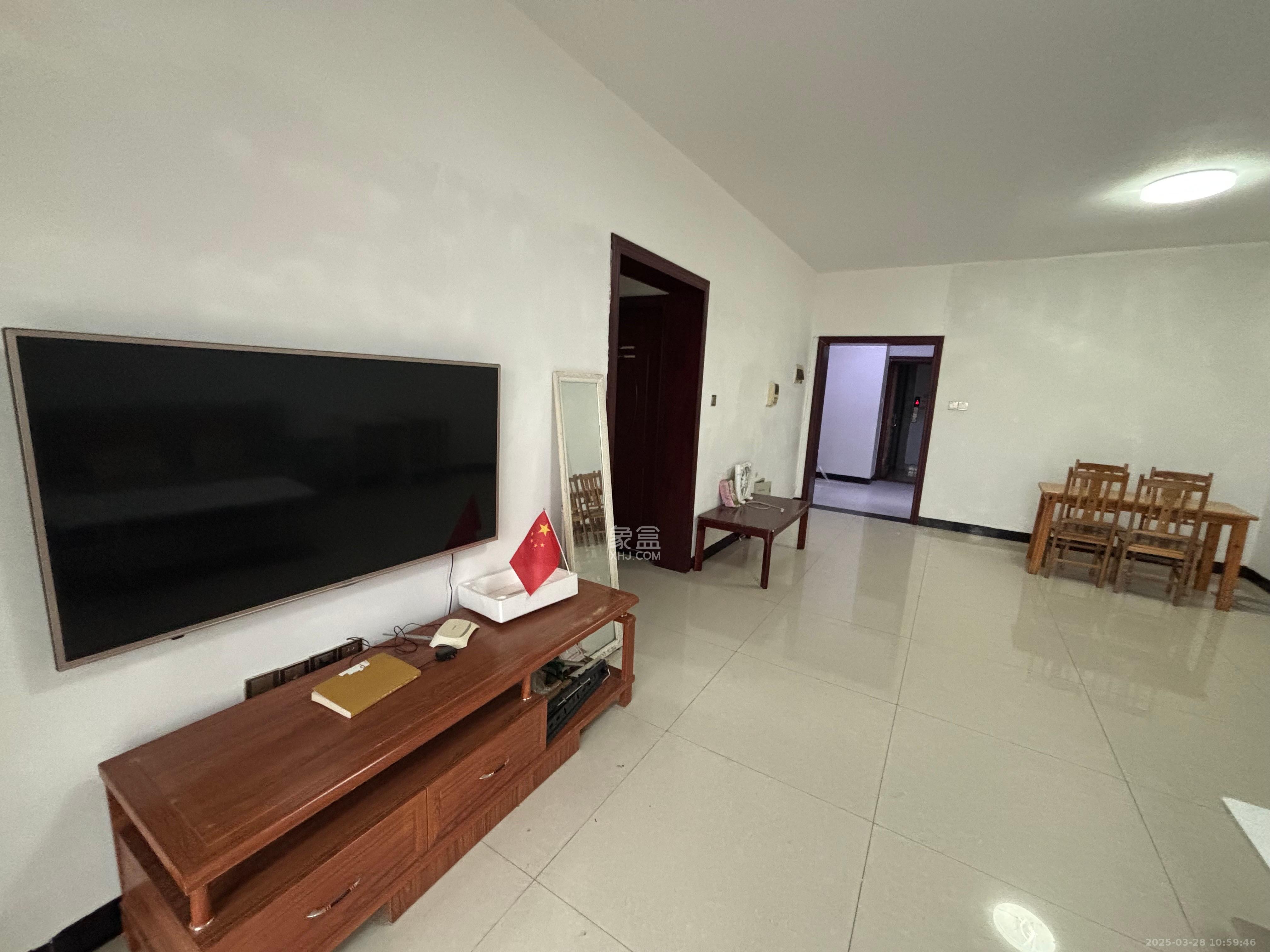 德庆水韵山城 2室2厅1卫 1700.0元/月 德庆水韵山城 2室2厅1卫 1700.0元/月室内图