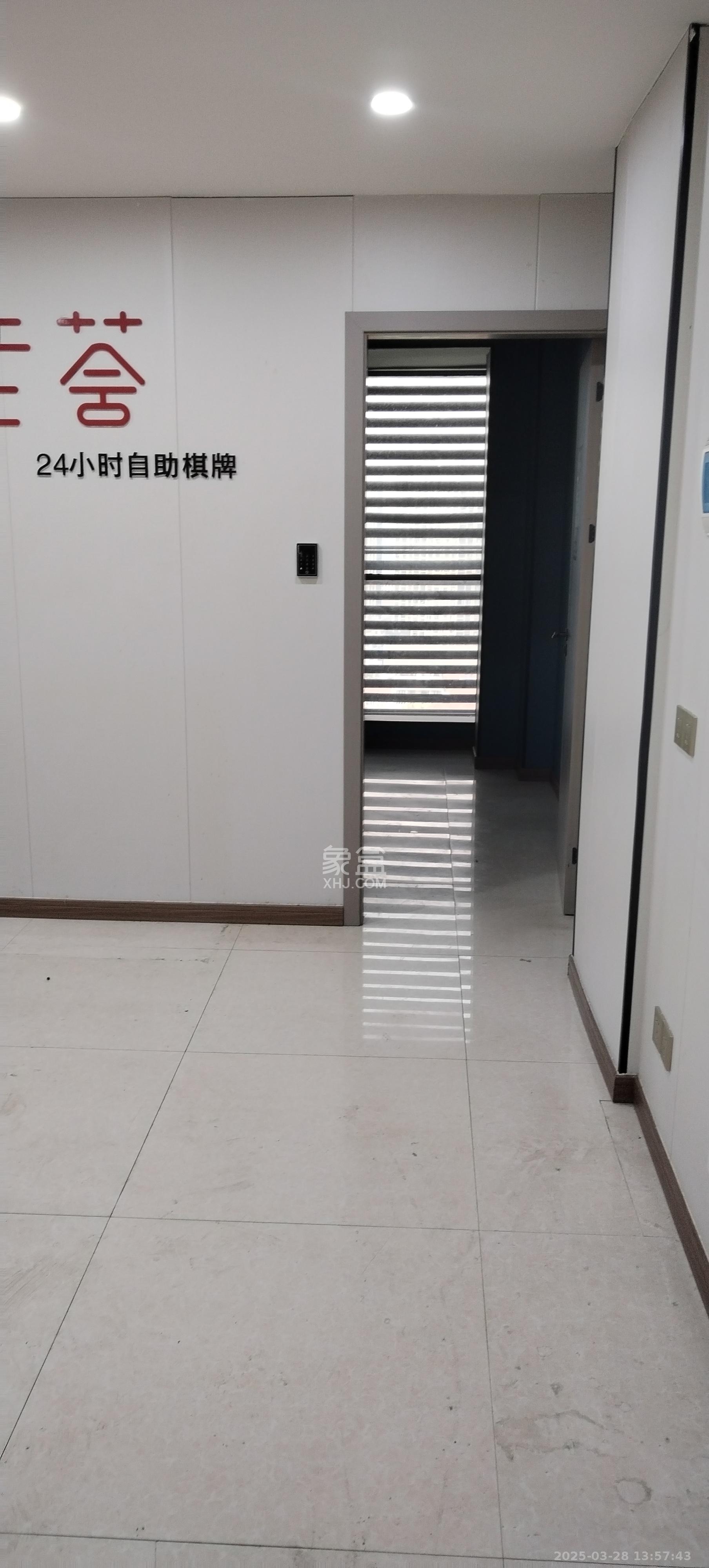万象美域   64.0㎡     2700.00元/月