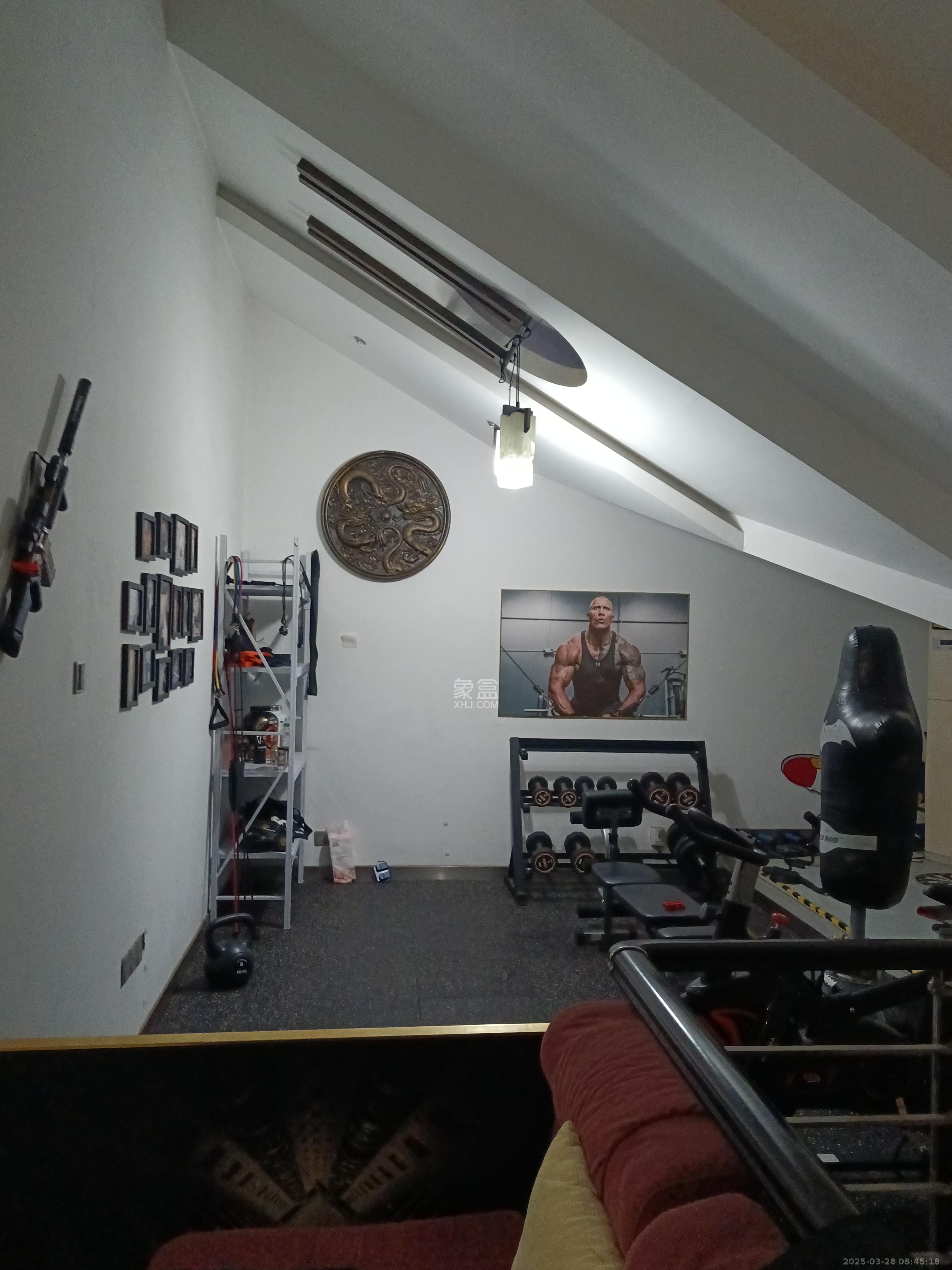 东方新城  4室2厅2卫    700.0元/月 东方新城  4室2厅2卫    700.0元/月室内图