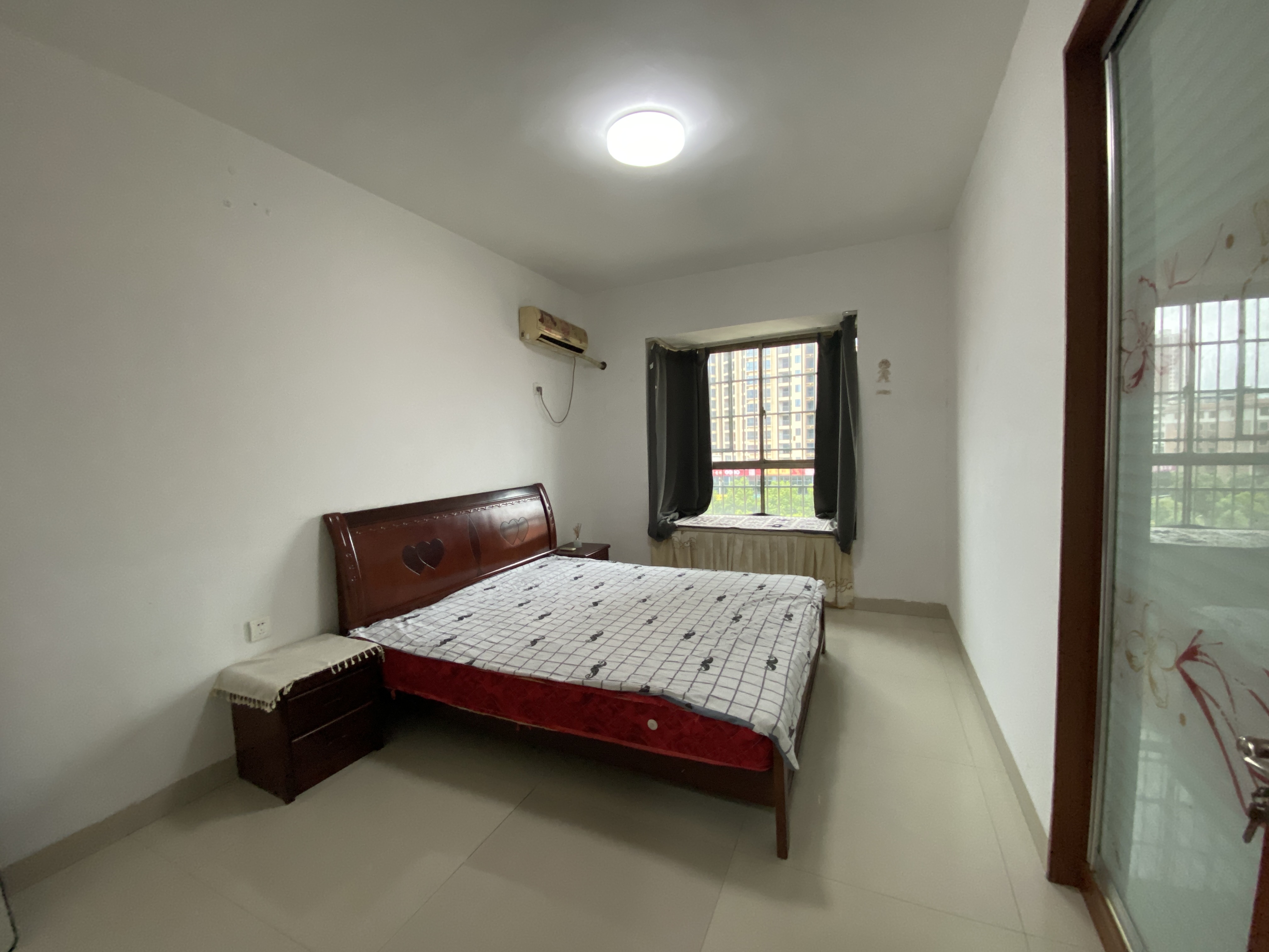 大立小区 1室2厅2卫 1000.0元/月 大立小区 1室2厅2卫 1000.0元/月室内图