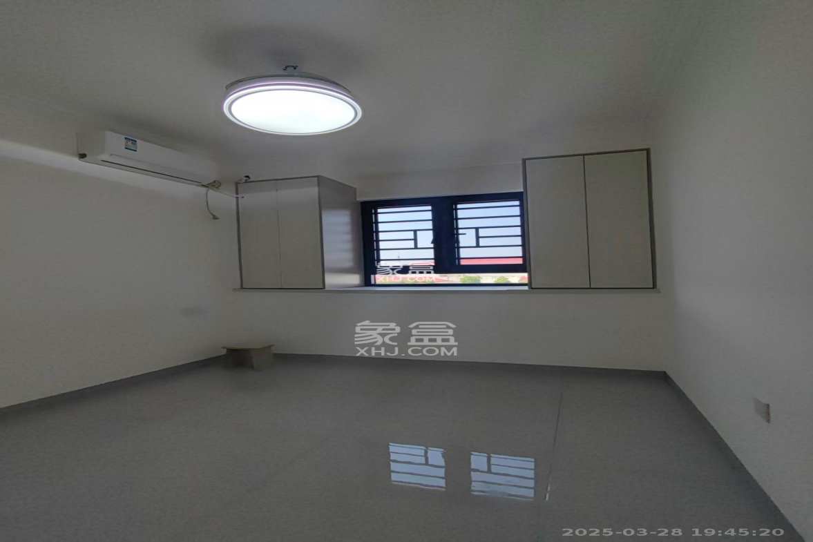 湾田望江府 4室2厅2卫 2200.0元/月 湾田望江府 4室2厅2卫 2200.0元/月室内图