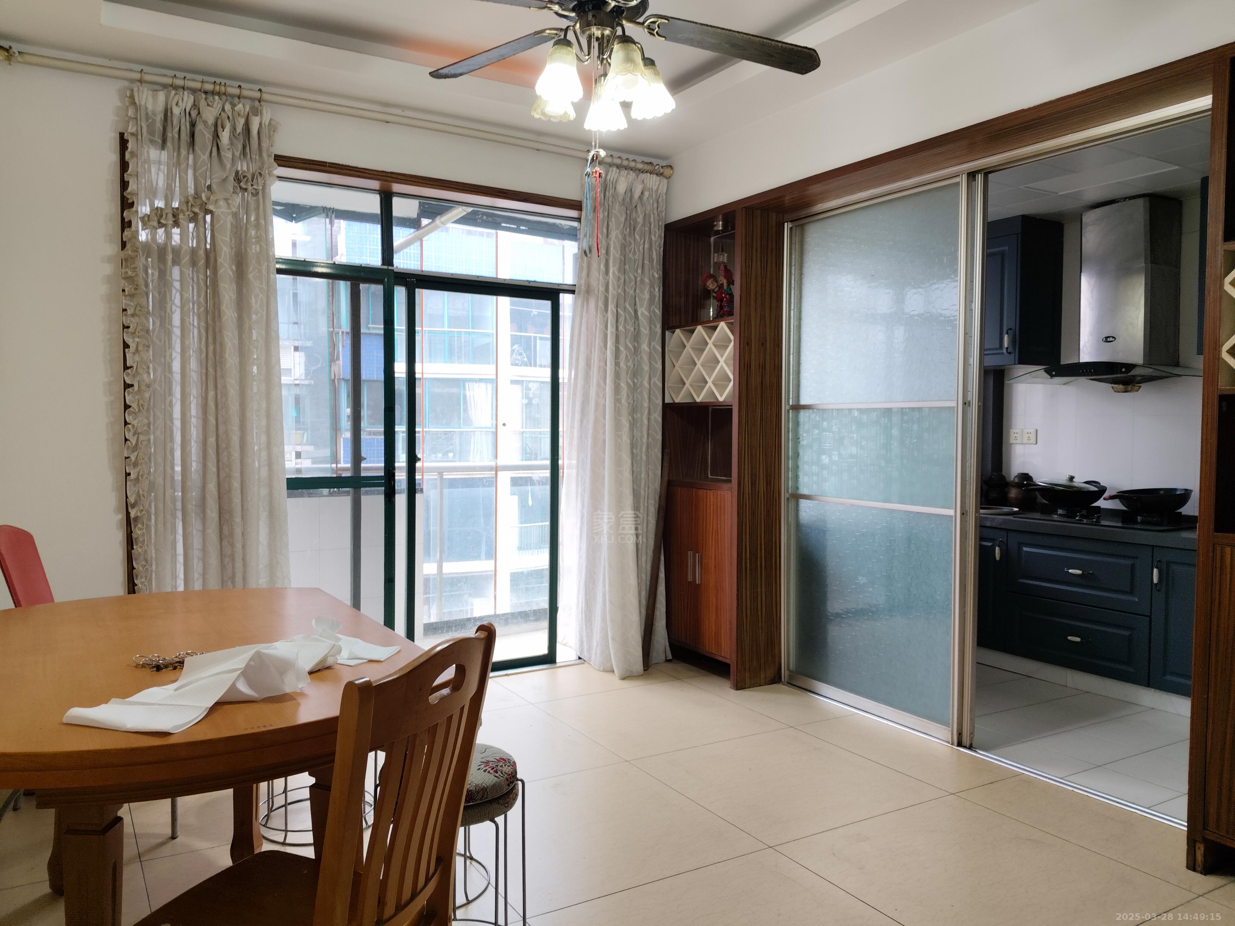 海创明珠花园 3室2厅2卫 1700.0元/月 海创明珠花园 3室2厅2卫 1700.0元/月室内图