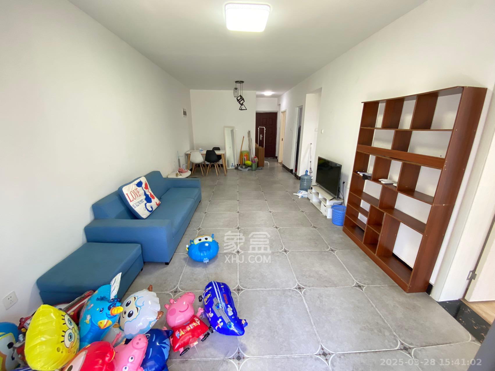 南山十里天池 3室2厅1卫 2000.0元/月 南山十里天池 3室2厅1卫 2000.0元/月室内图