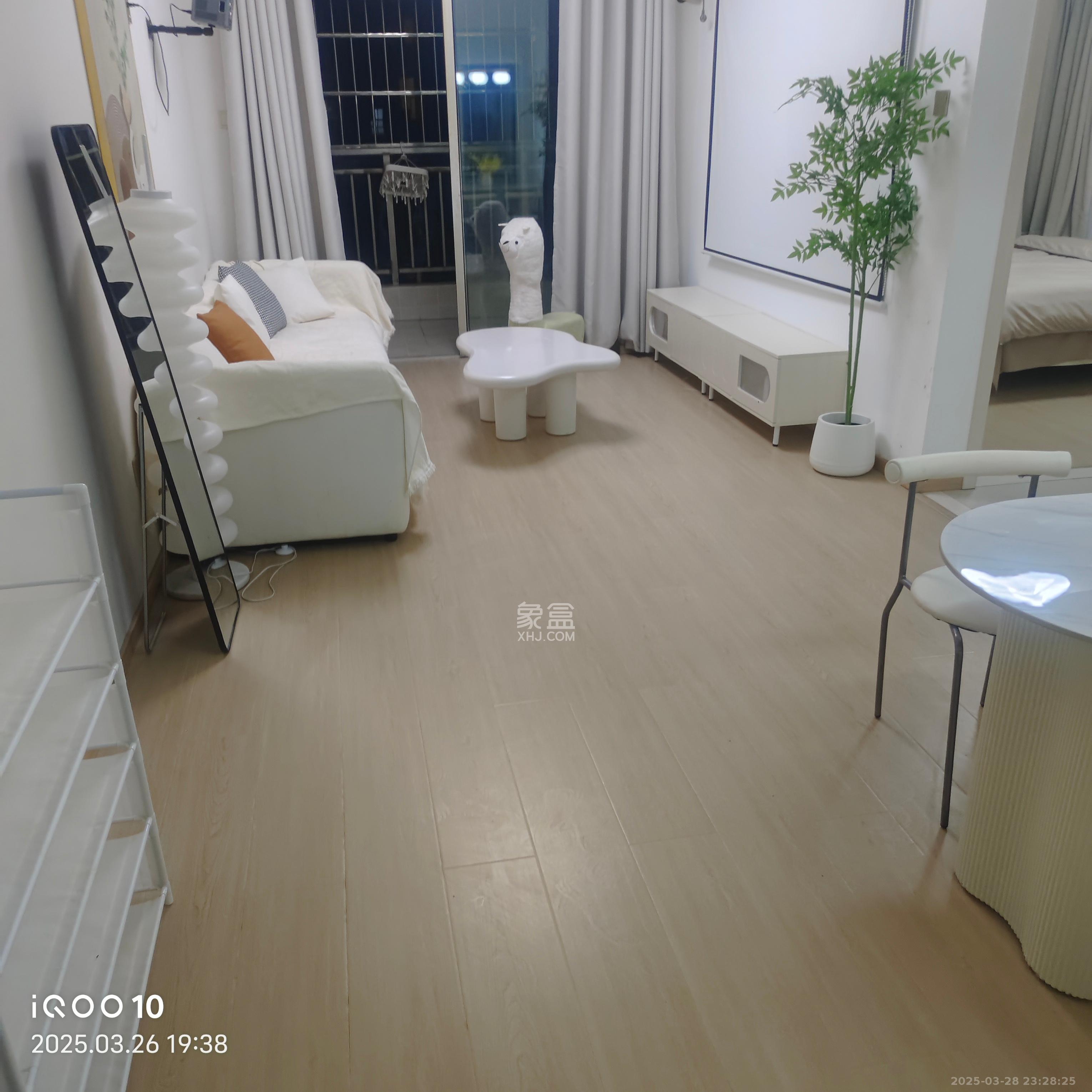 万科魅力之城  2室1厅1卫   2500.00元/月室内图