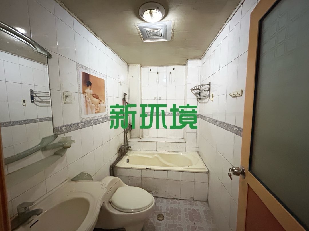 武装部宿舍 3室2厅2卫 53.8万 武装部宿舍 3室2厅2卫 53.8万客厅