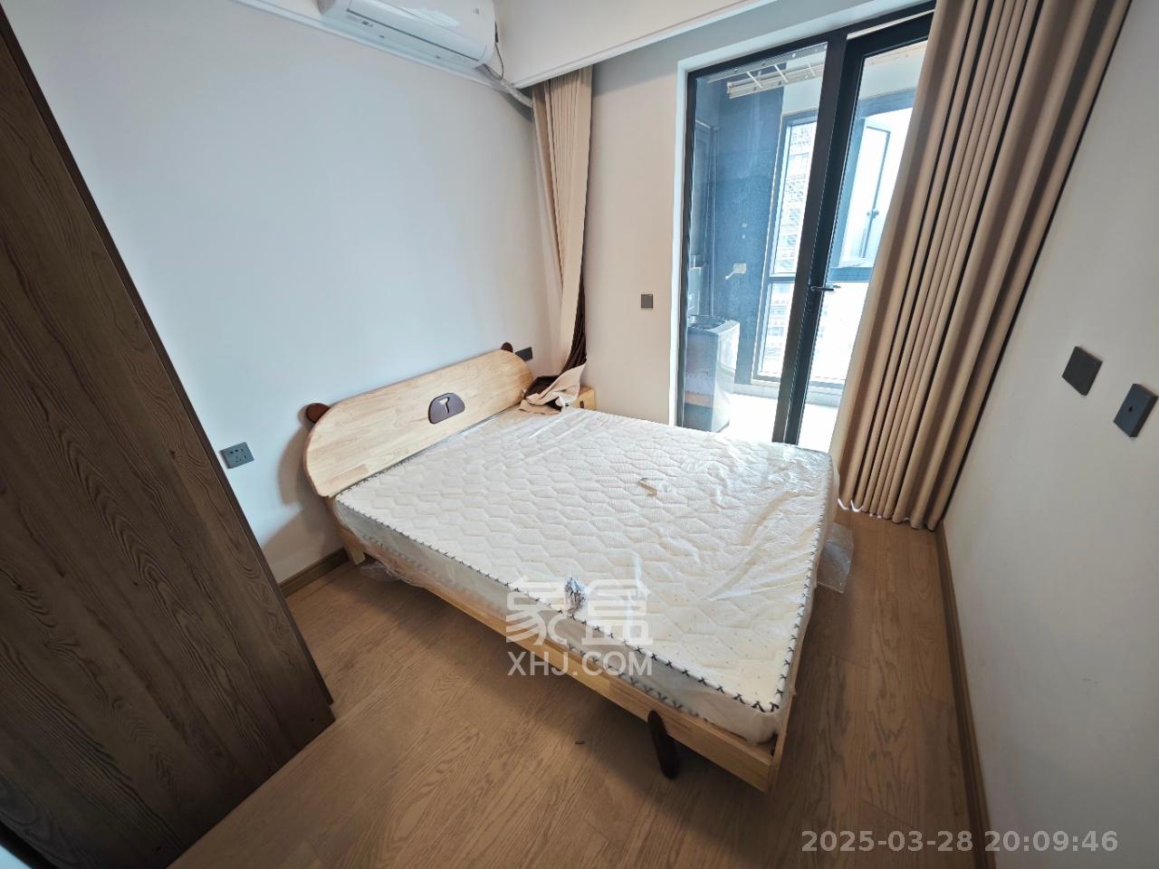爱家当代境  3室2厅2卫    3200.0元/月室内图