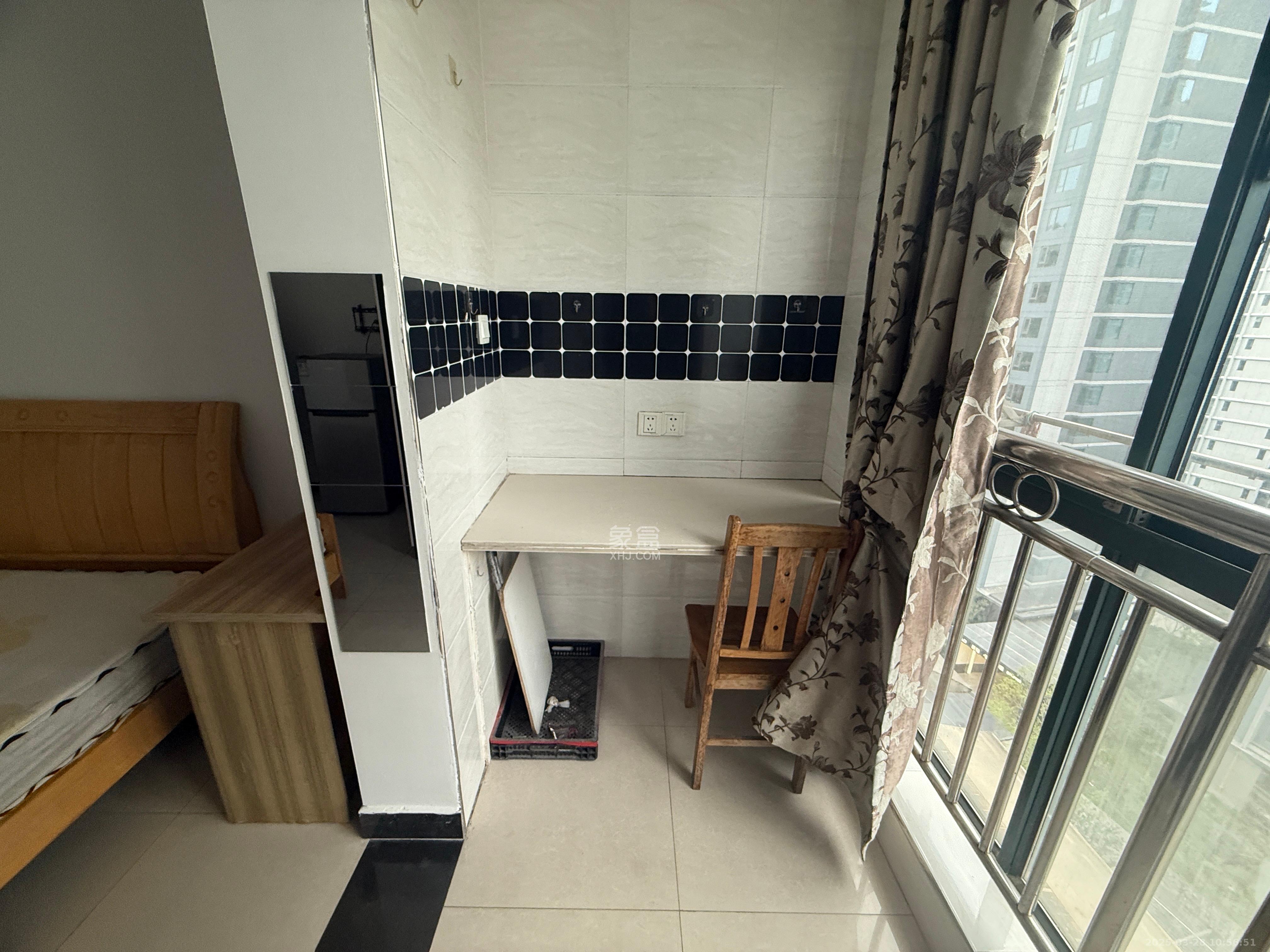 岳华嘉园 1室0厅1卫 900.0元/月 岳华嘉园 1室0厅1卫 900.0元/月室内图