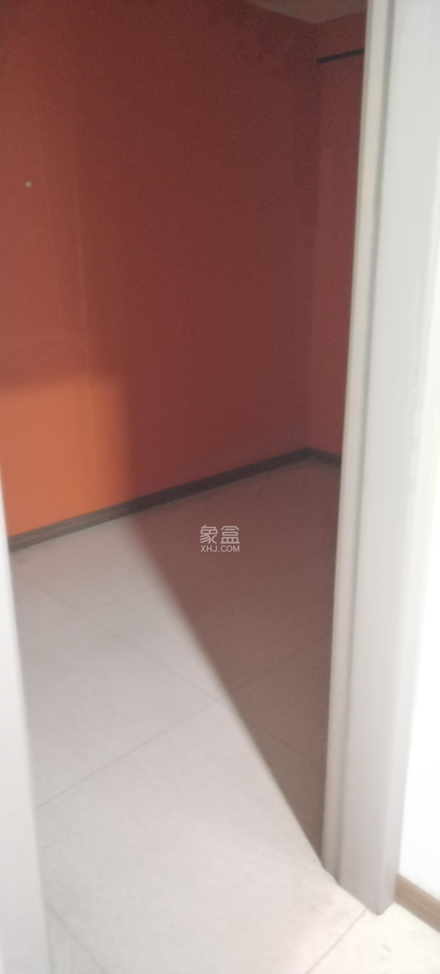 万象美域   64.0㎡     2700.00元/月室内图