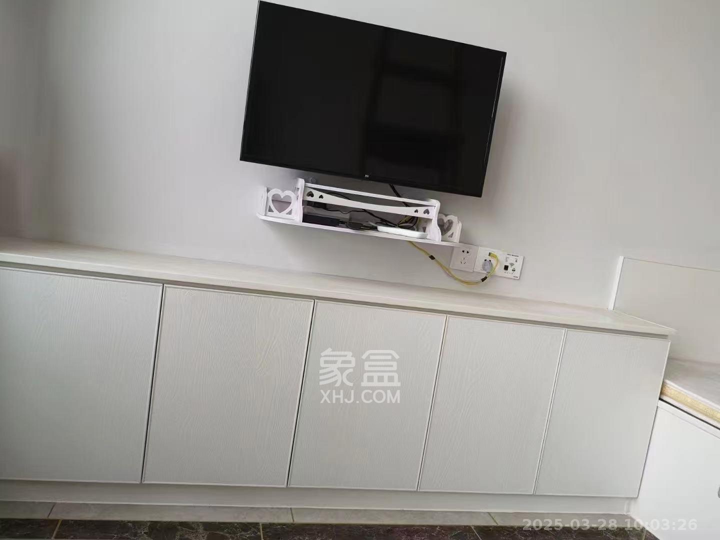 洋湖时代  1室1厅1卫   1500.00元/月