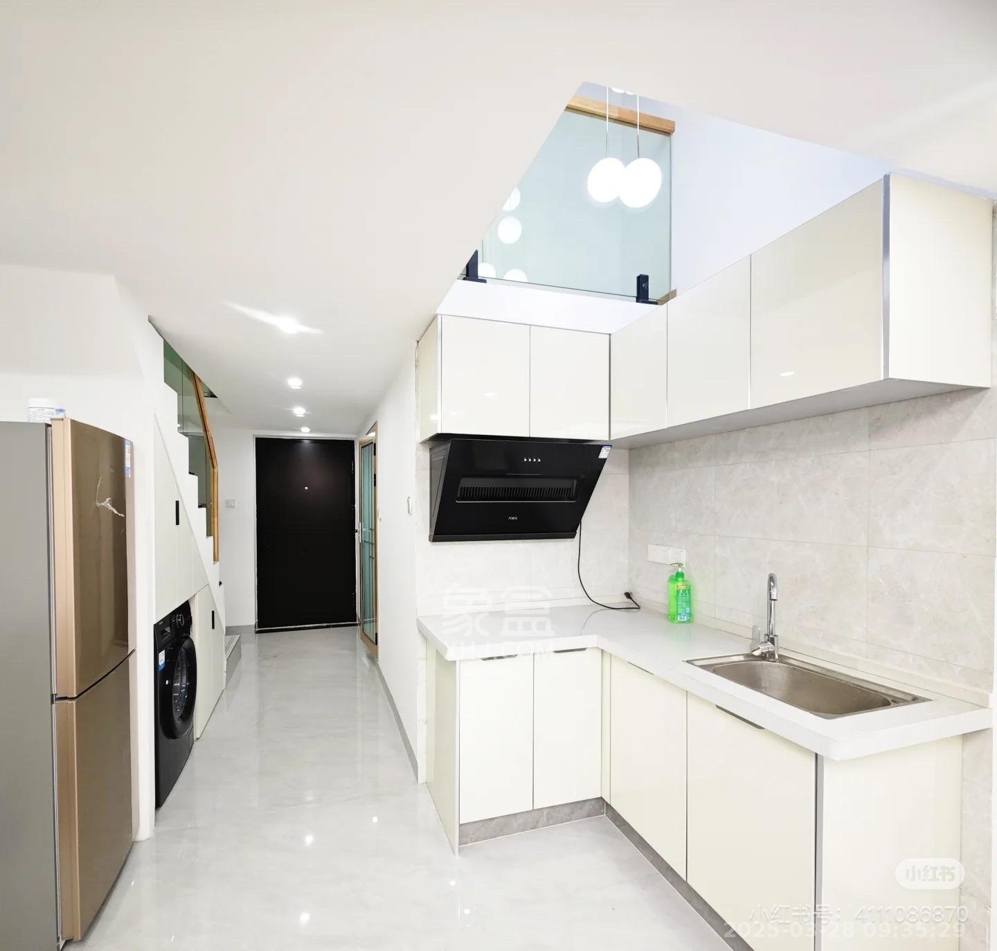 清控湖山雅居北区 2室2厅2卫 2200.0元/月 清控湖山雅居北区 2室2厅2卫 2200.0元/月室内图