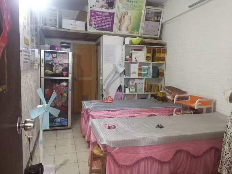 琼山区委大院(建国路1号) 3室2厅1卫 138.0万 琼山区委大院(建国路1号) 3室2厅1卫 138.0万室内图