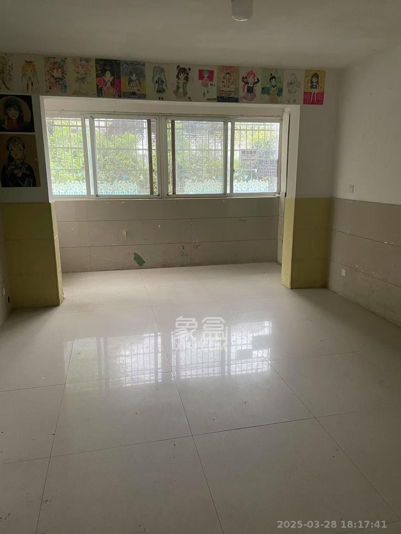 星城新宇黎锦苑  3室2厅2卫    2000.0元/月 星城新宇黎锦苑  3室2厅2卫    2000.0元/月室内图1