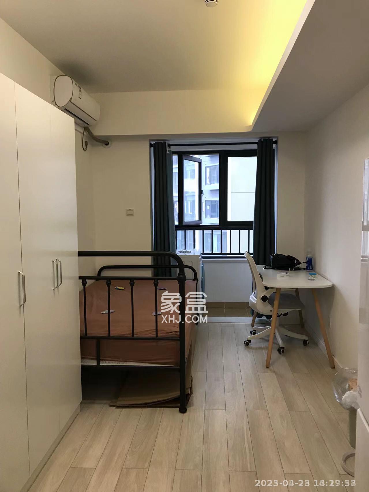 万科金域缇香  1室1厅1卫    1400.0元/月 万科金域缇香  1室1厅1卫    1400.0元/月室内图