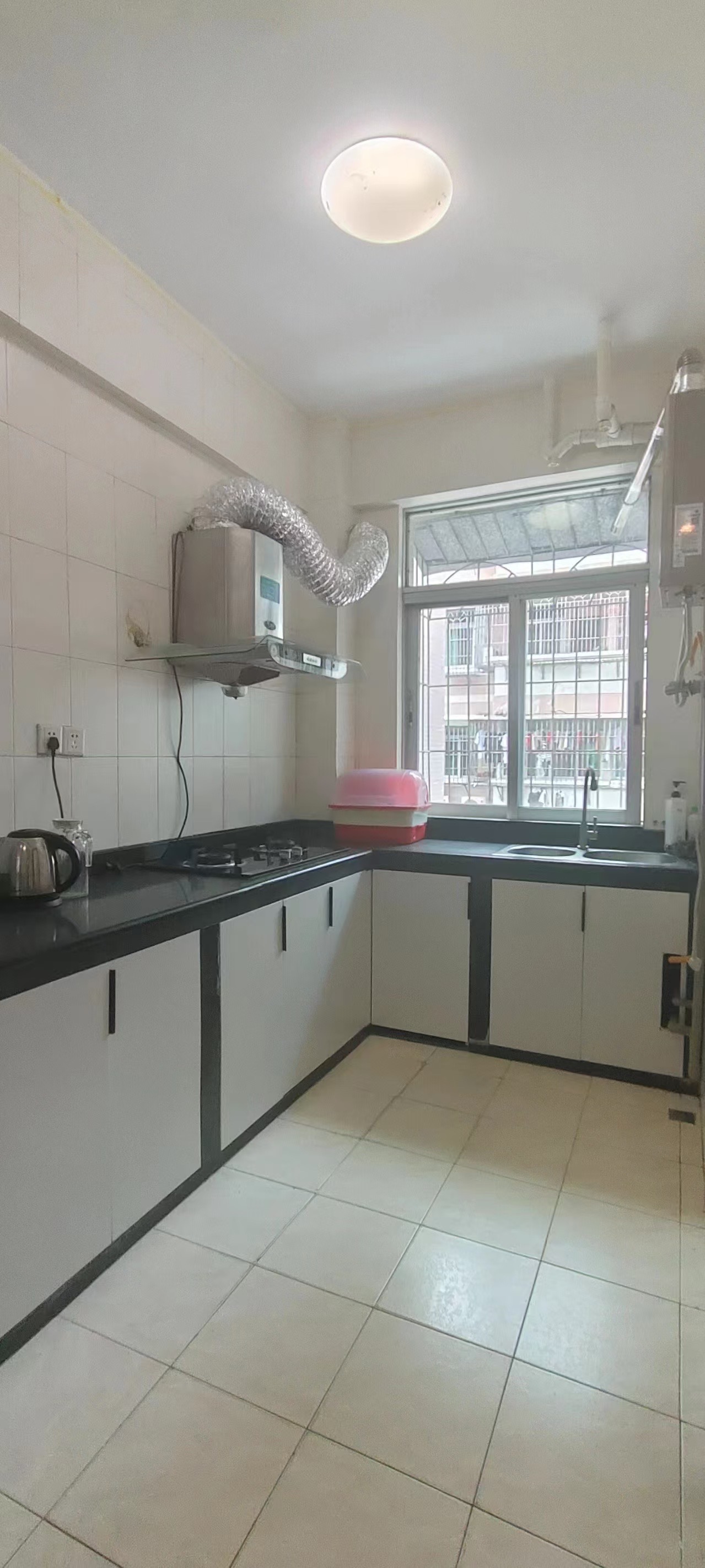 琼山区委大院(建国路1号) 3室2厅1卫 138.0万 琼山区委大院(建国路1号) 3室2厅1卫 138.0万室内图