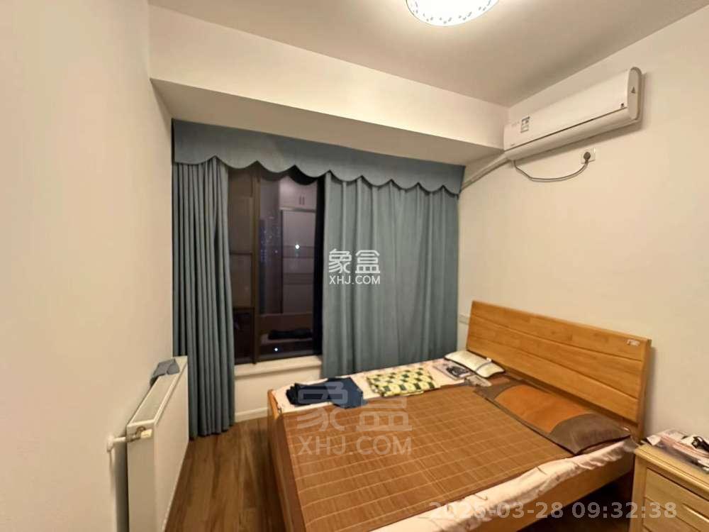 金轮翡翠名园 4室2厅2卫 2200.0元/月 金轮翡翠名园 4室2厅2卫 2200.0元/月室内图