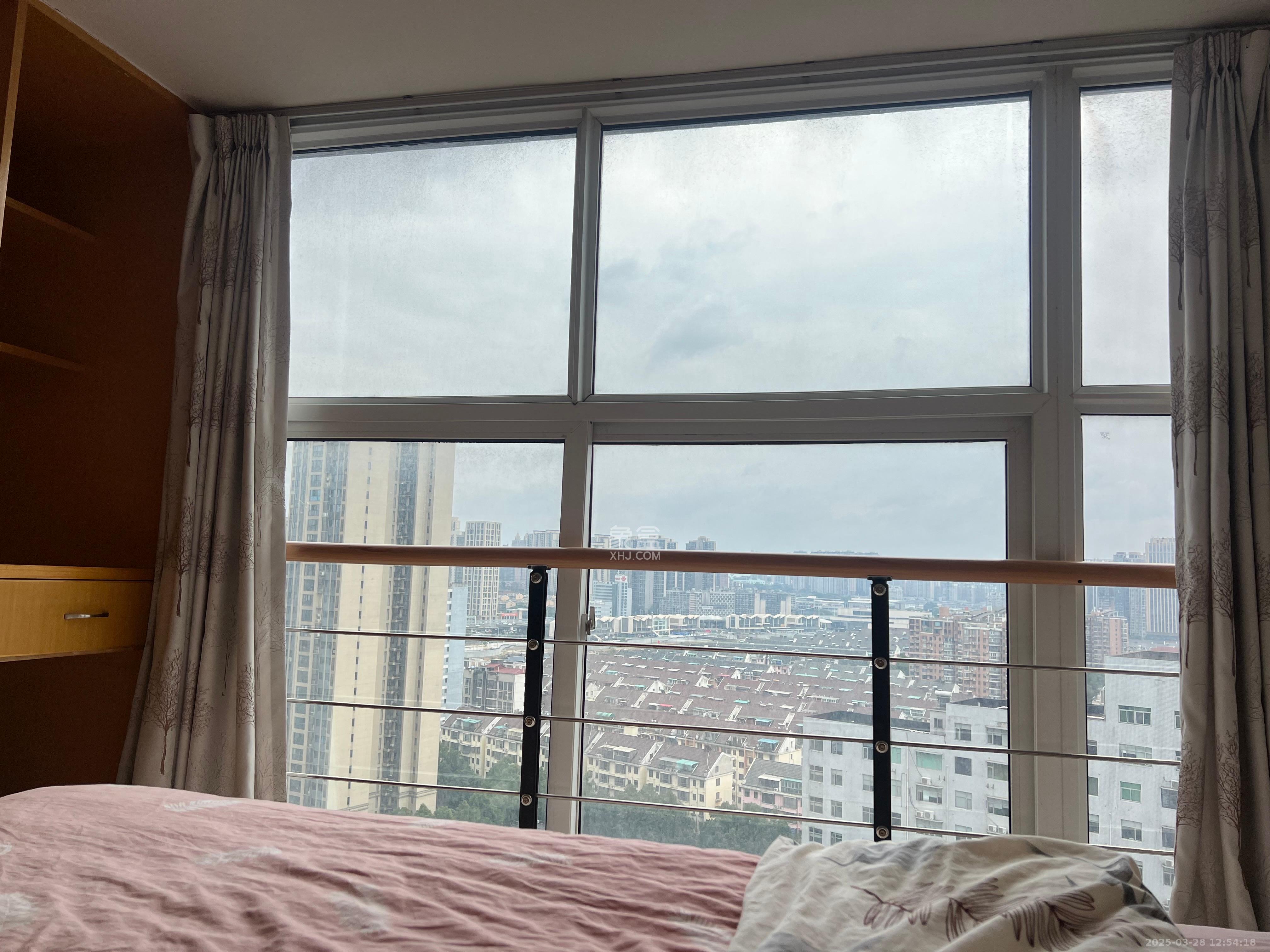 金色loft(鑫秋大厦) 2室1厅1卫 2100.0元/月 金色loft(鑫秋大厦) 2室1厅1卫 2100.0元/月室内图