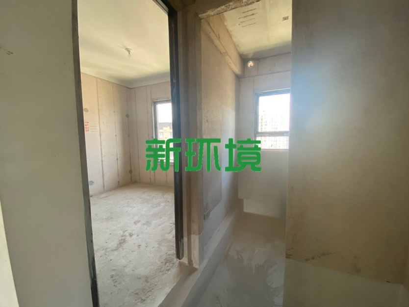 荣盛花语书院  3室2厅2卫   64.80万客厅