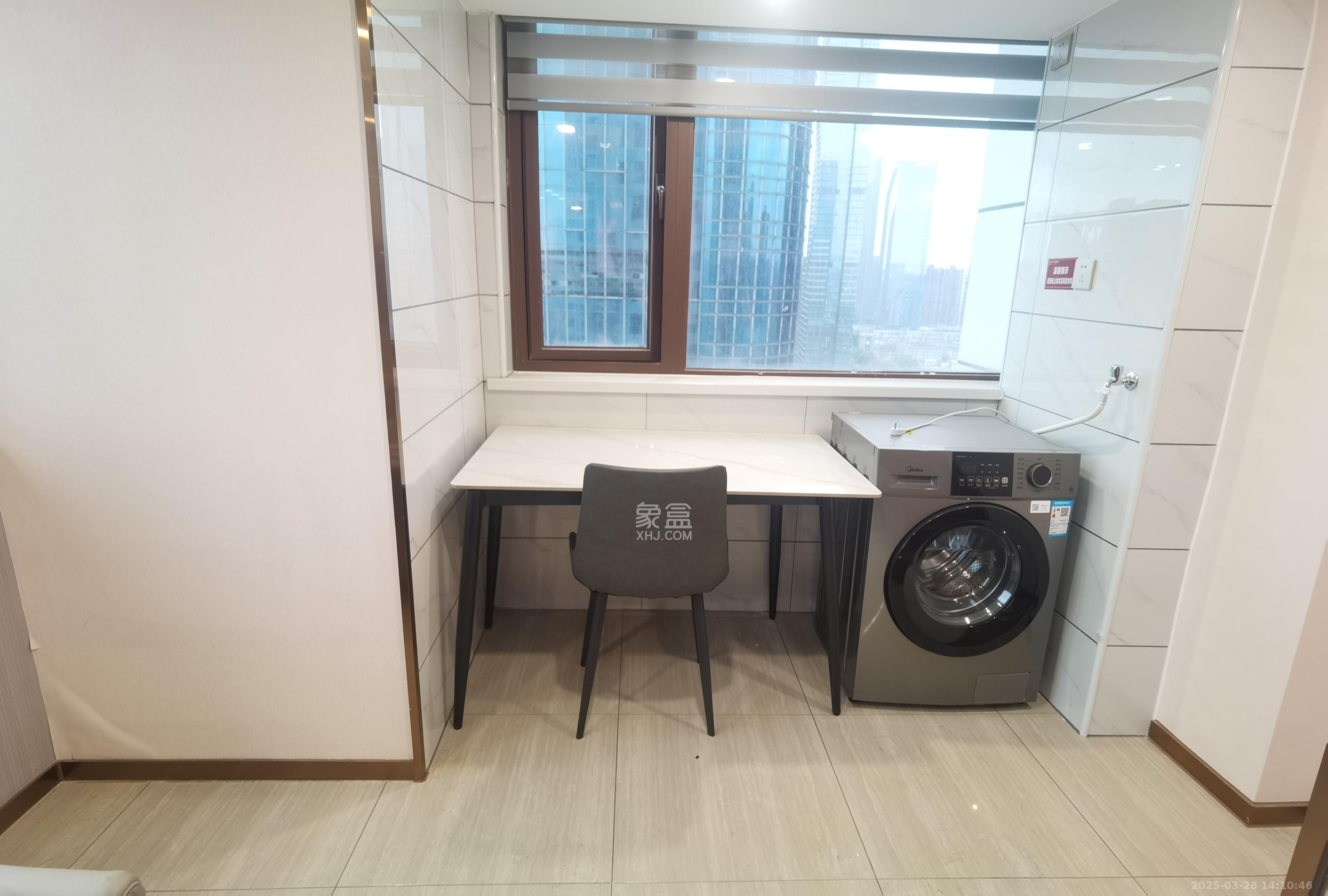 富兴时代御城  1室0厅0卫   3000.00元/月室内图