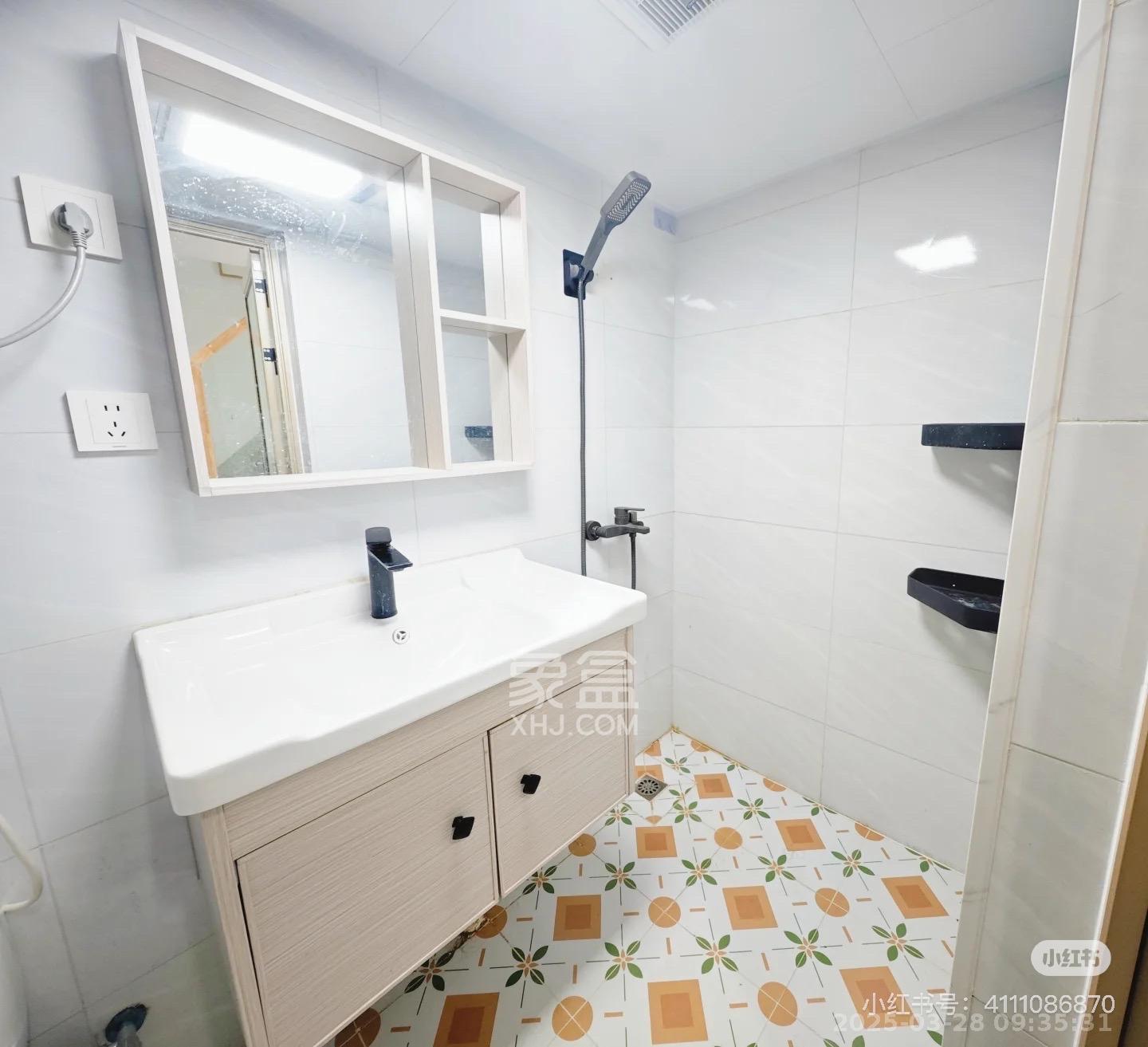 清控湖山雅居北区 2室2厅2卫 2200.0元/月 清控湖山雅居北区 2室2厅2卫 2200.0元/月室内图