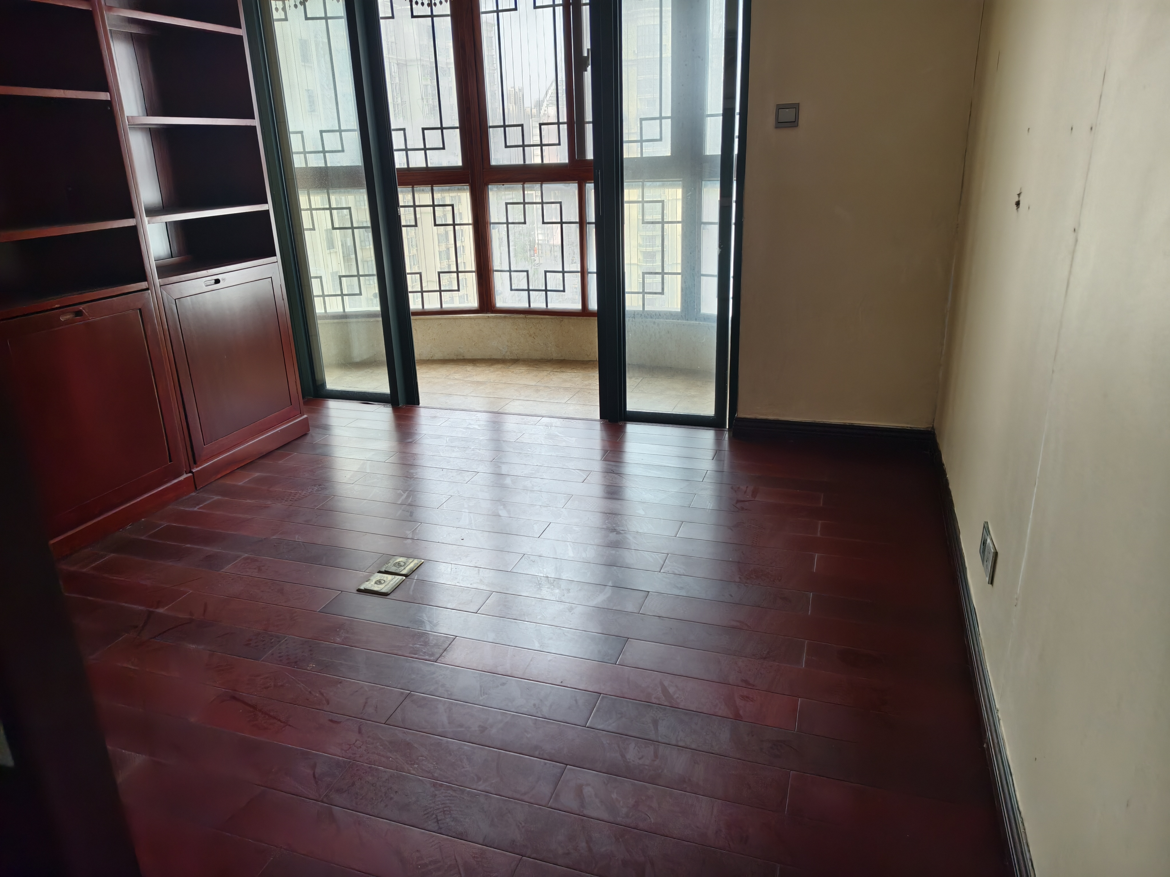 海阔天空-国瑞城二期(雅仕苑) 4室2厅2卫 6000.0元/月 海阔天空-国瑞城二期(雅仕苑) 4室2厅2卫 6000.0元/月室内图