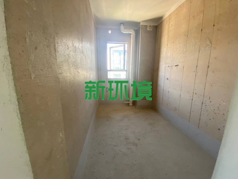 荣盛花语书院  3室2厅2卫   64.80万客厅