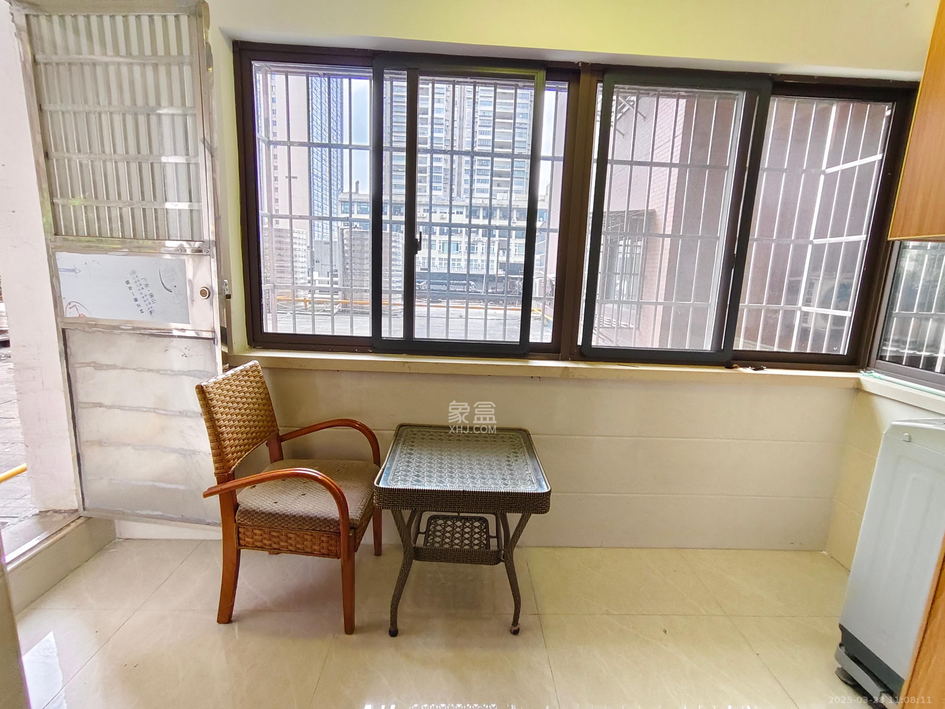 同鑫家园  2室2厅1卫   2300.00元/月室内图